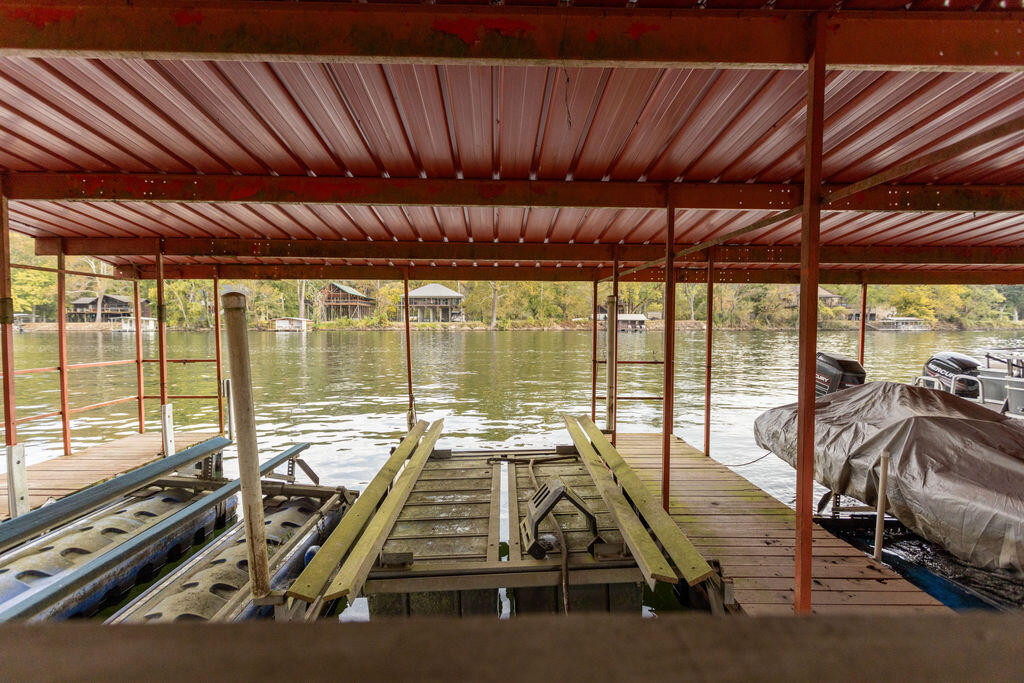 120 Wilshire Drive Property Photo 32