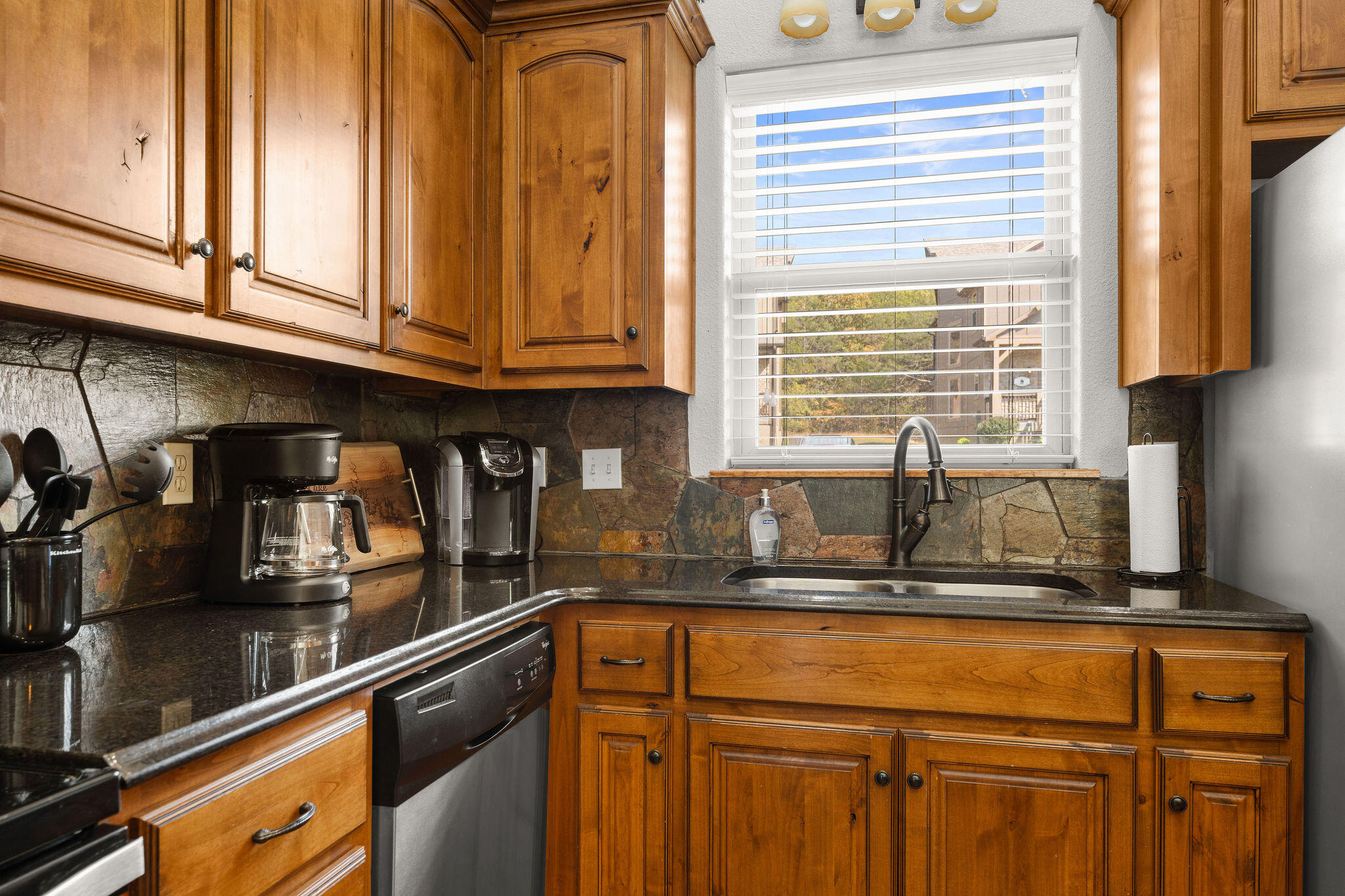 219 Deep Forest Drive Property Photo 12