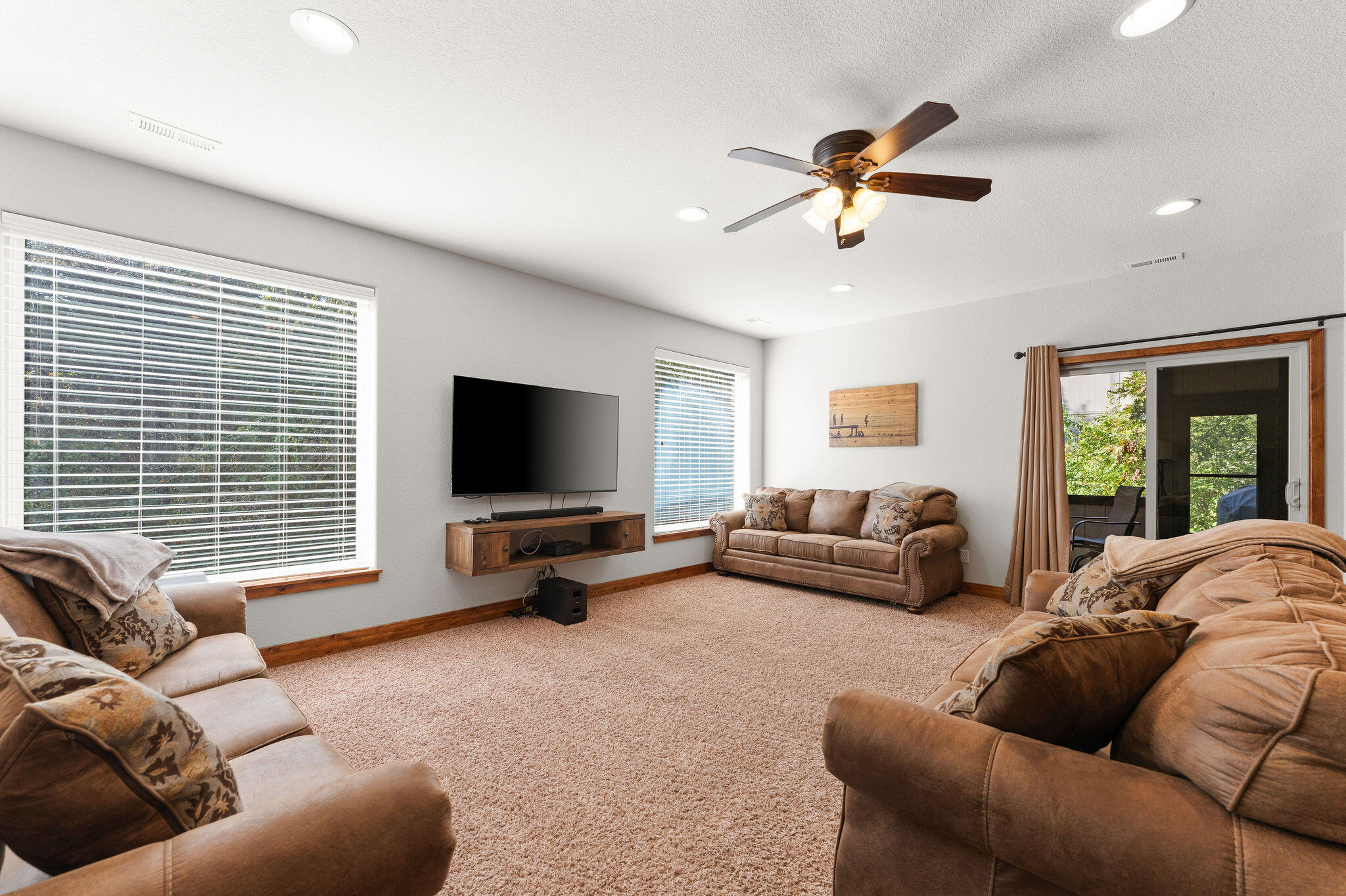 219 Deep Forest Drive Property Photo 33