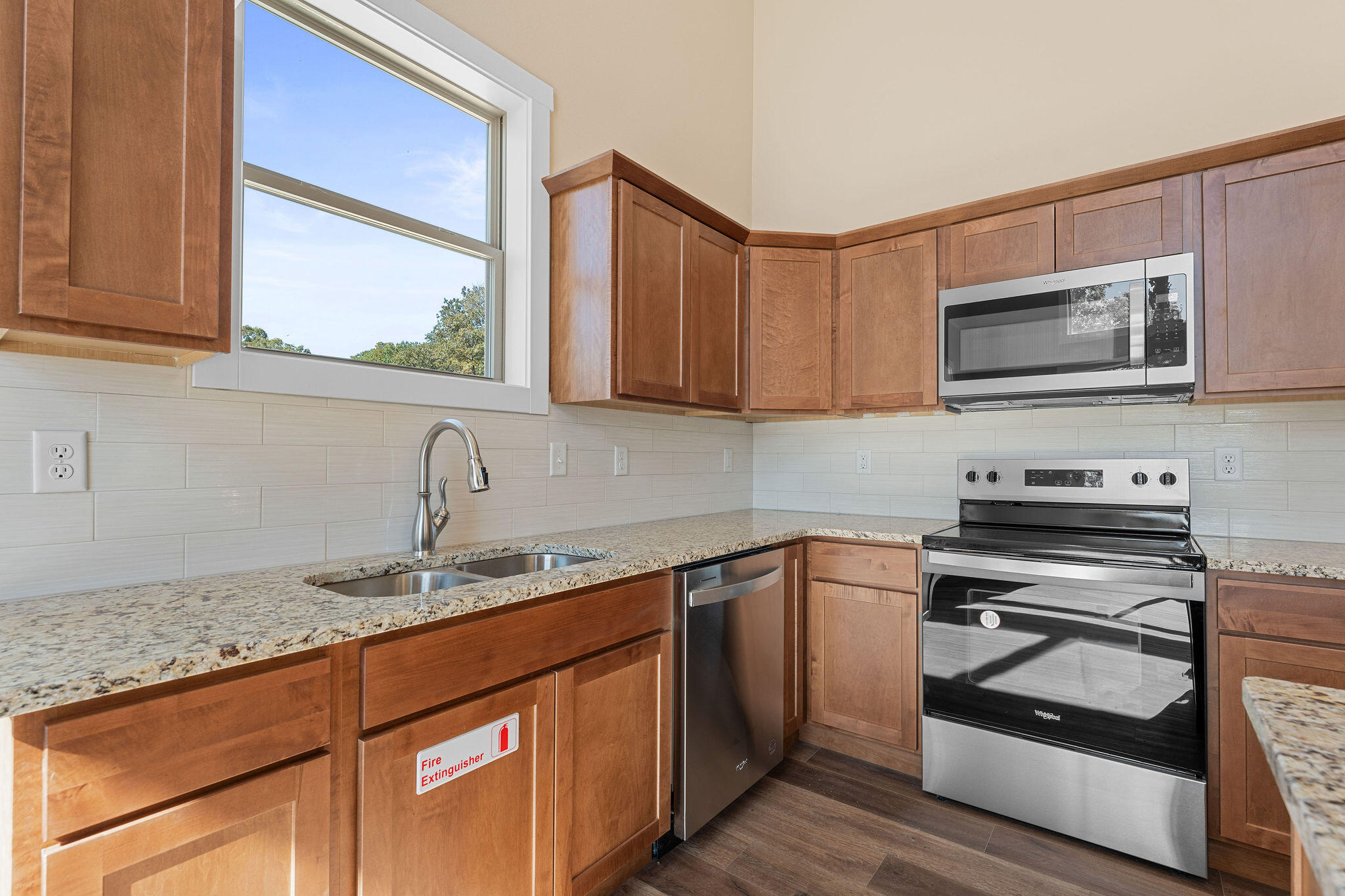145 Snapper Street Property Photo 32