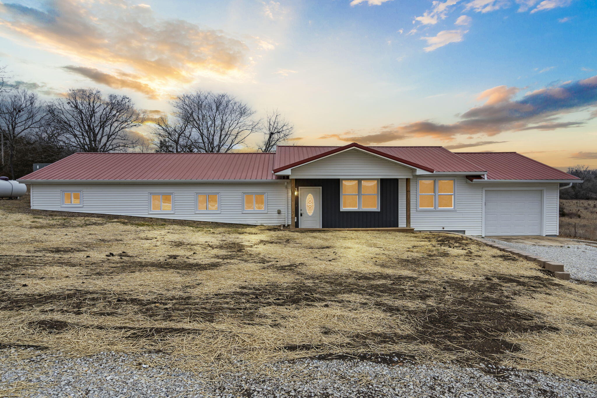 20303 Us Highway 54 Property Photo 1