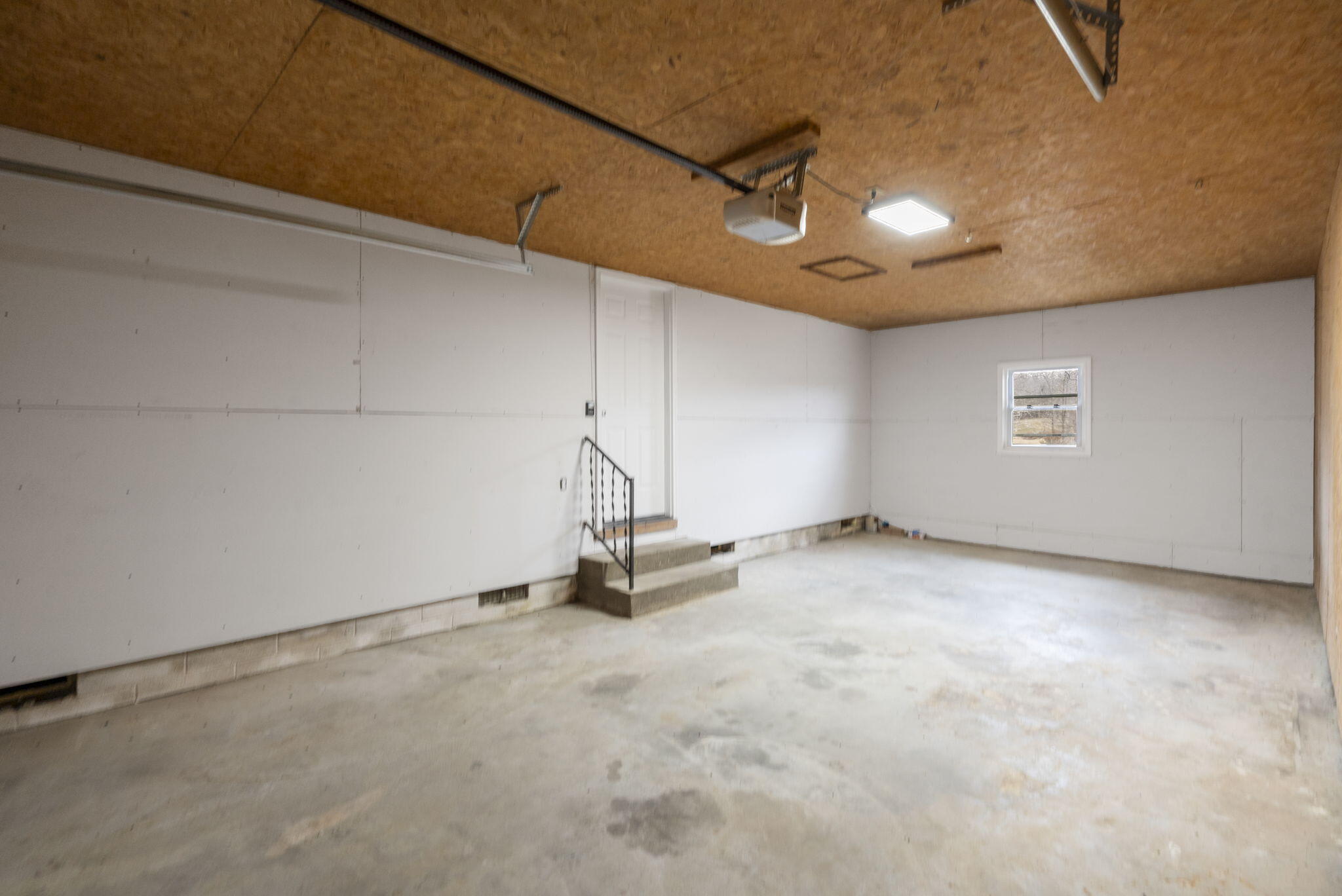 20303 Us Highway 54 Property Photo 10