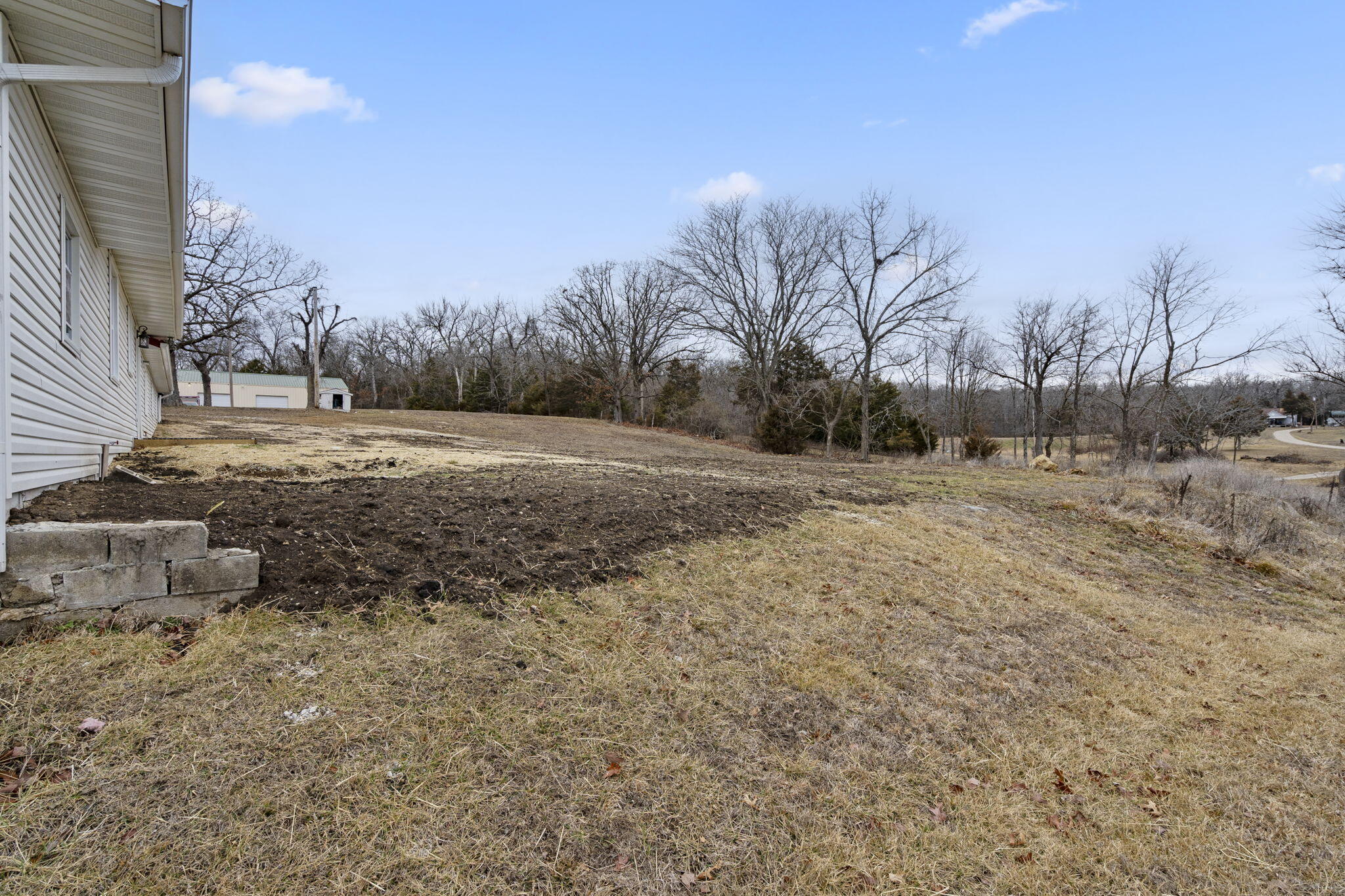 20303 Us Highway 54 Property Photo 42
