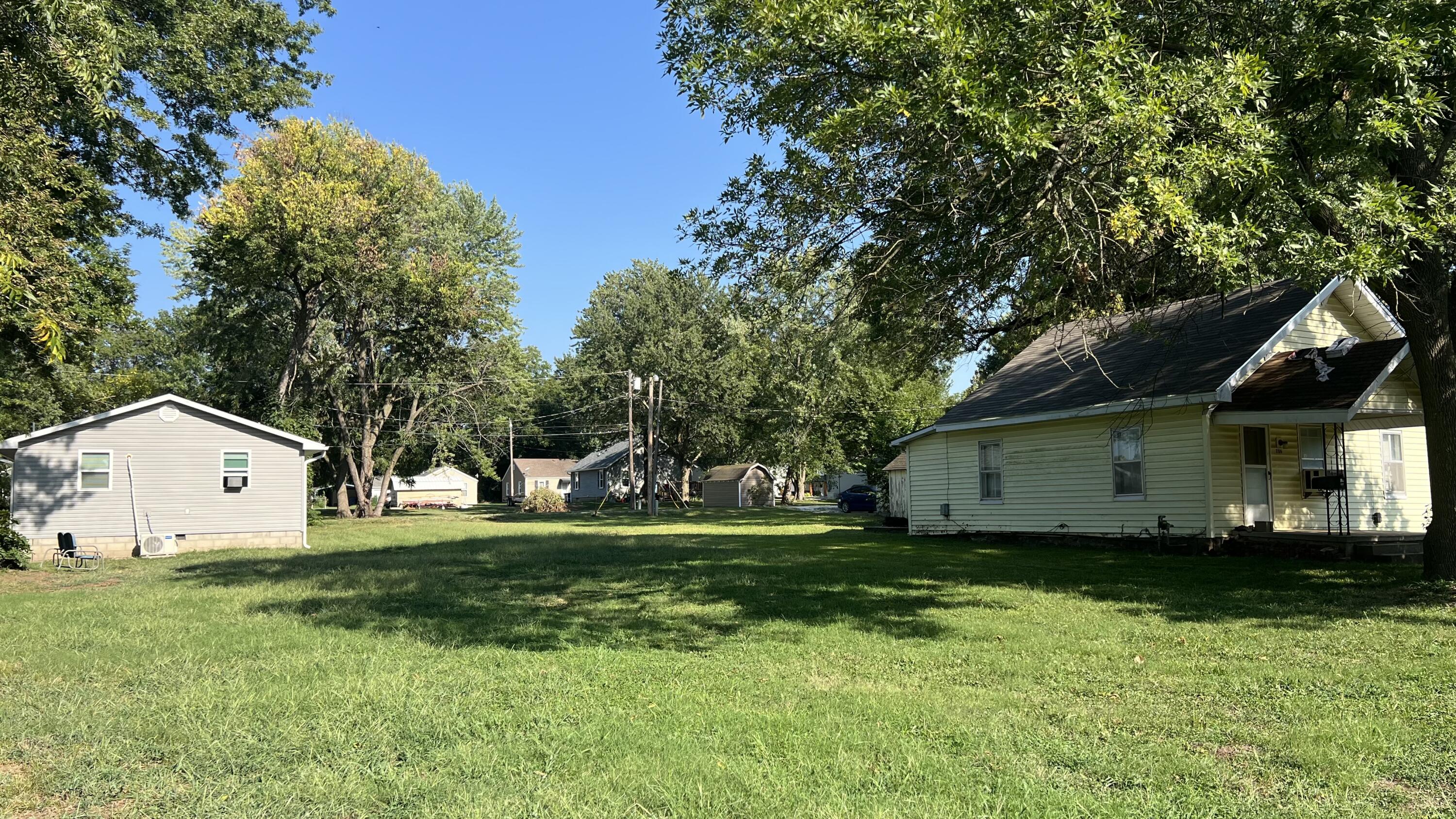 706 Walnut Street Property Photo 2