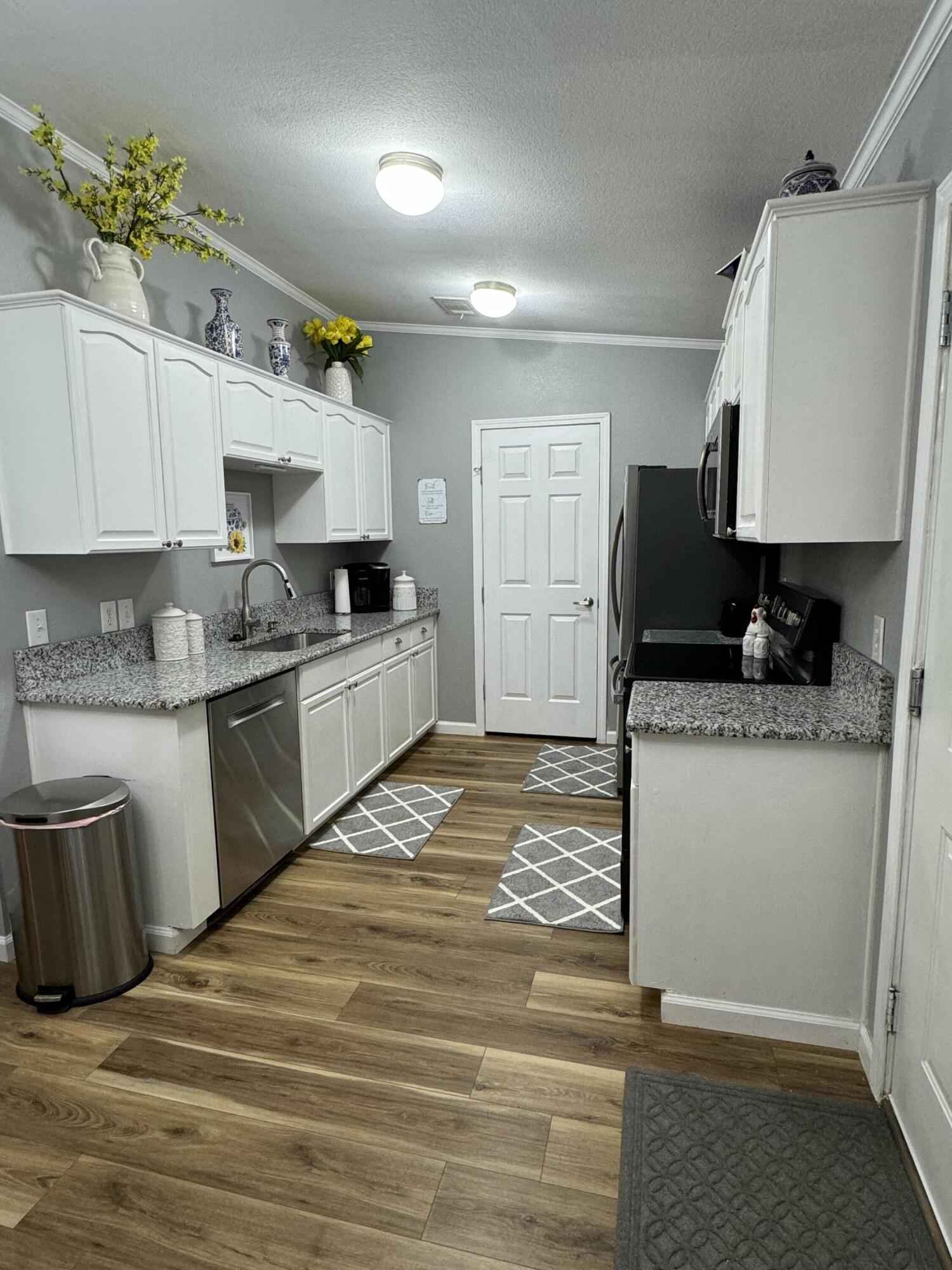540 Van Buren Road Property Photo 17