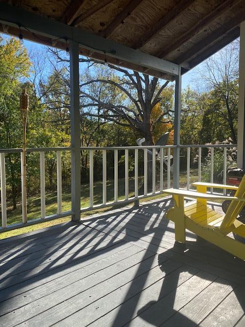 1499 Little Bowen Road Property Photo 3