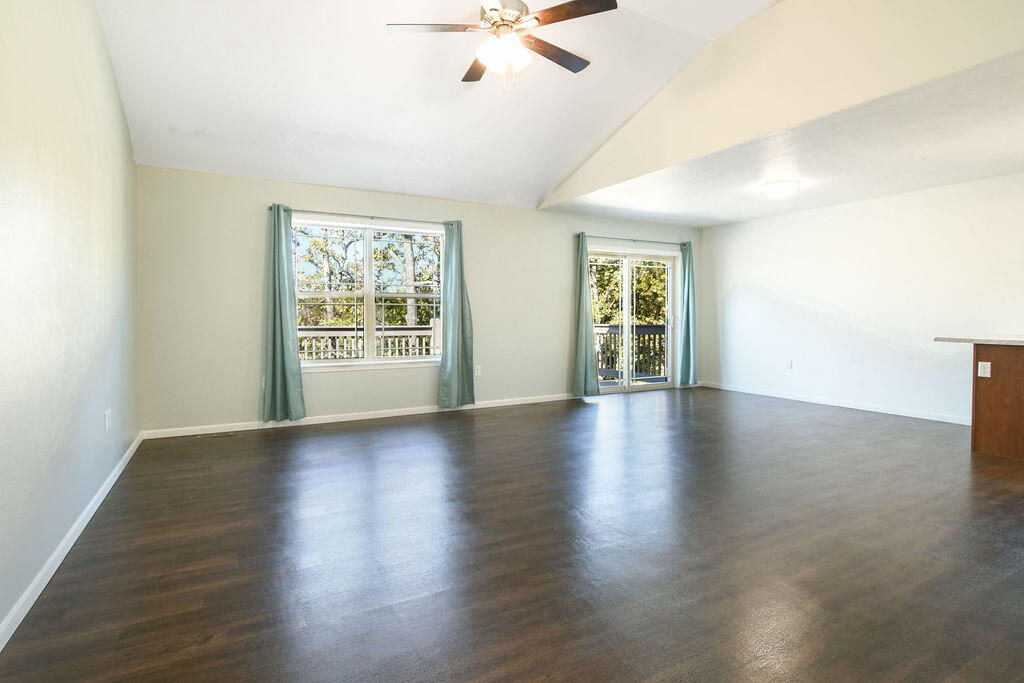 343 Cedar Glade Drive Property Photo 2