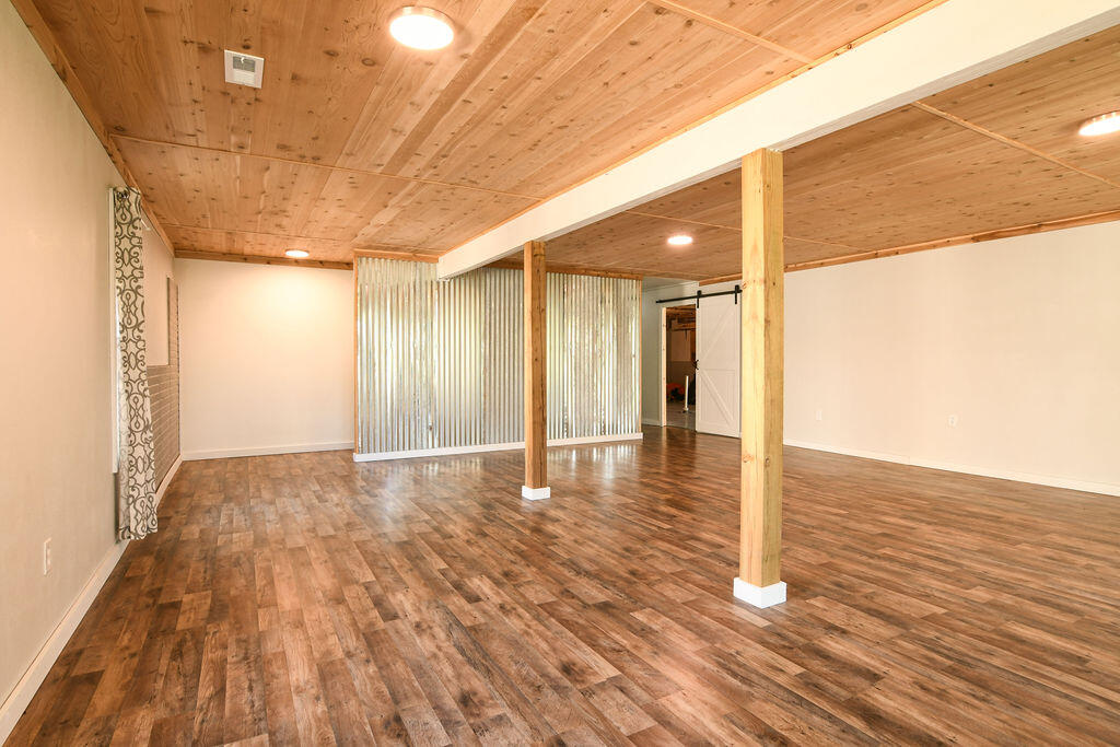 343 Cedar Glade Drive Property Photo 26