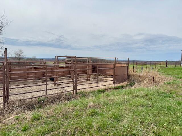 8672 Highway H Property Photo 5