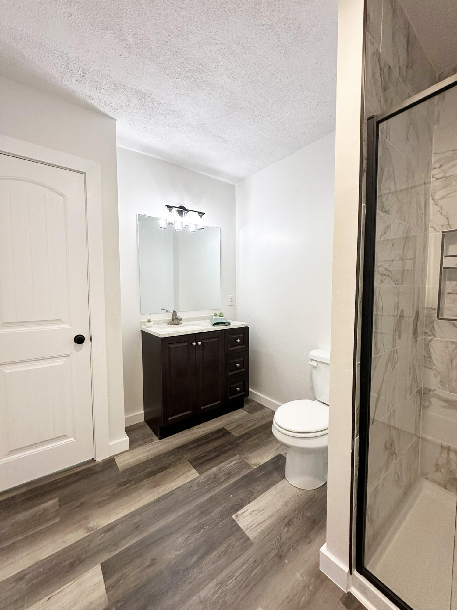 2255 North Travis Avenue Property Photo 19