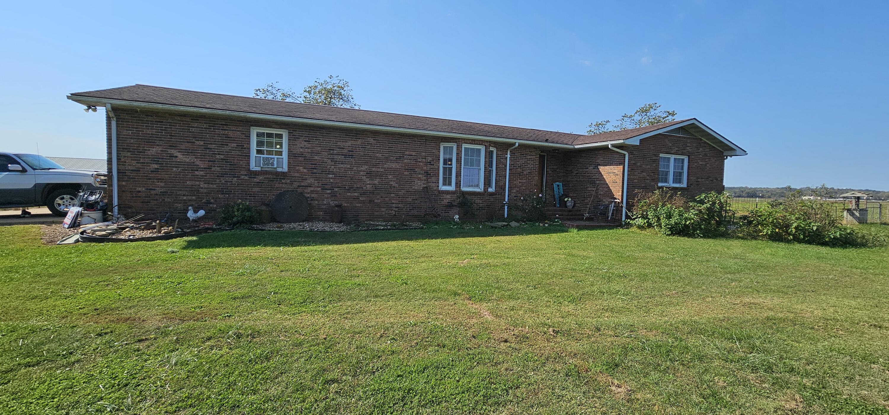 6604 County Road 8240 Property Photo 1