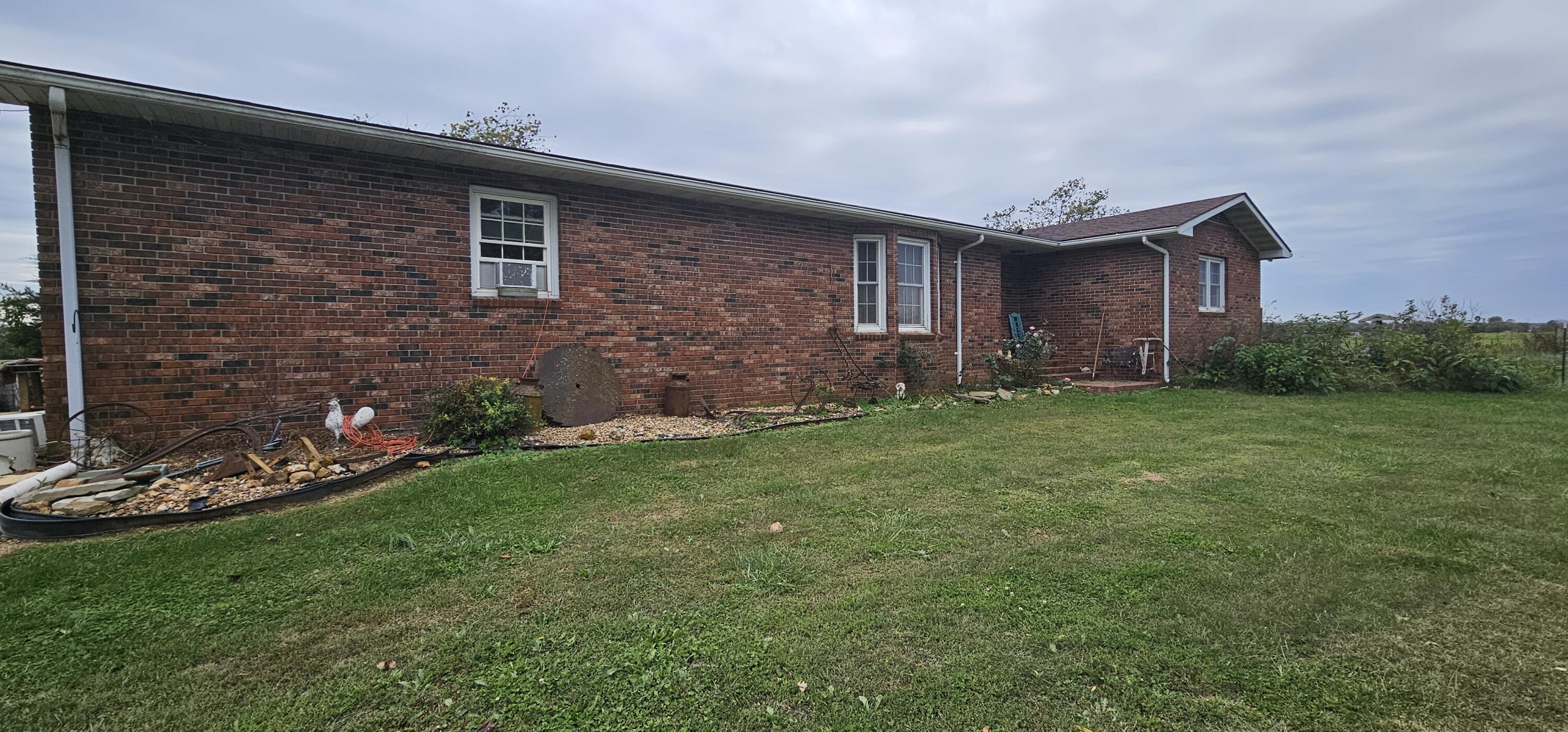 6604 County Road 8240 Property Photo 2