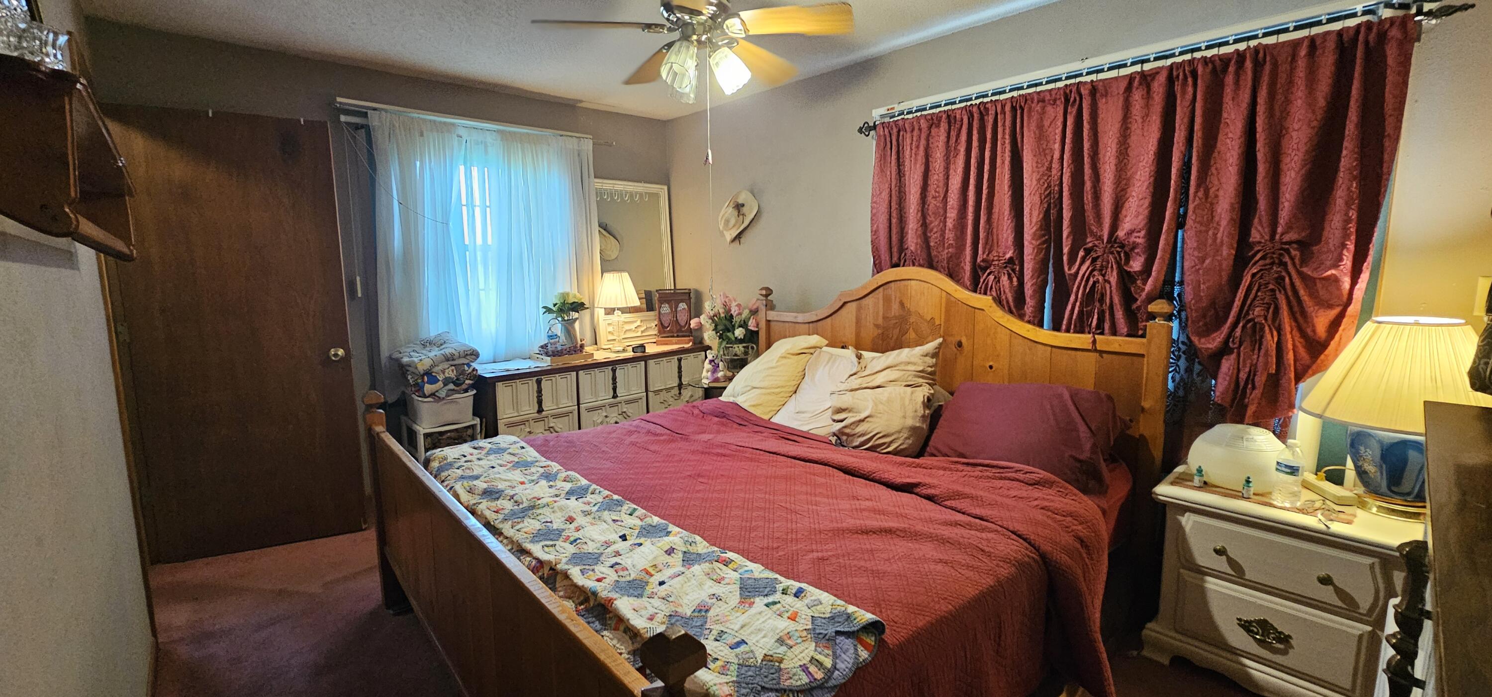 6604 County Road 8240 Property Photo 11