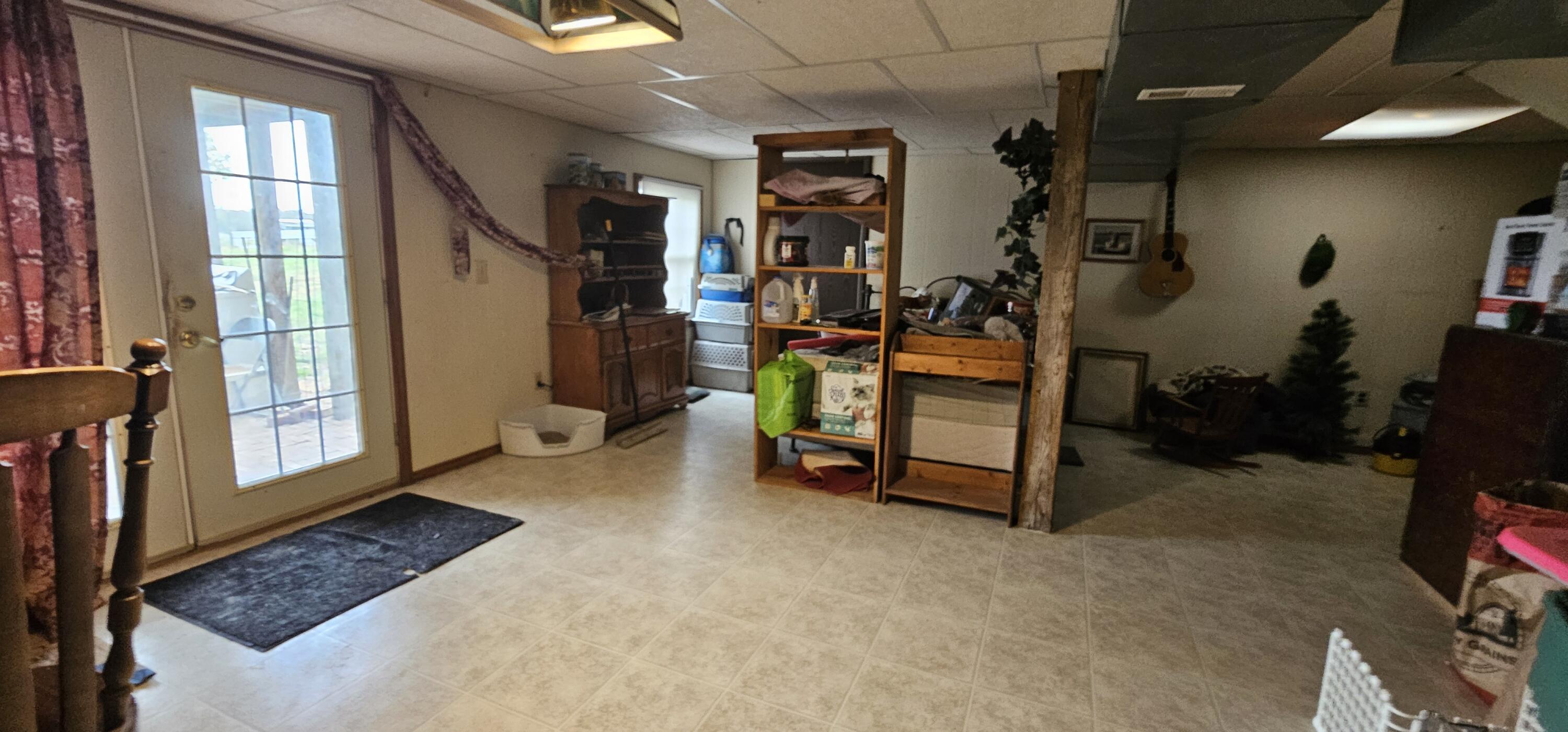 6604 County Road 8240 Property Photo 15