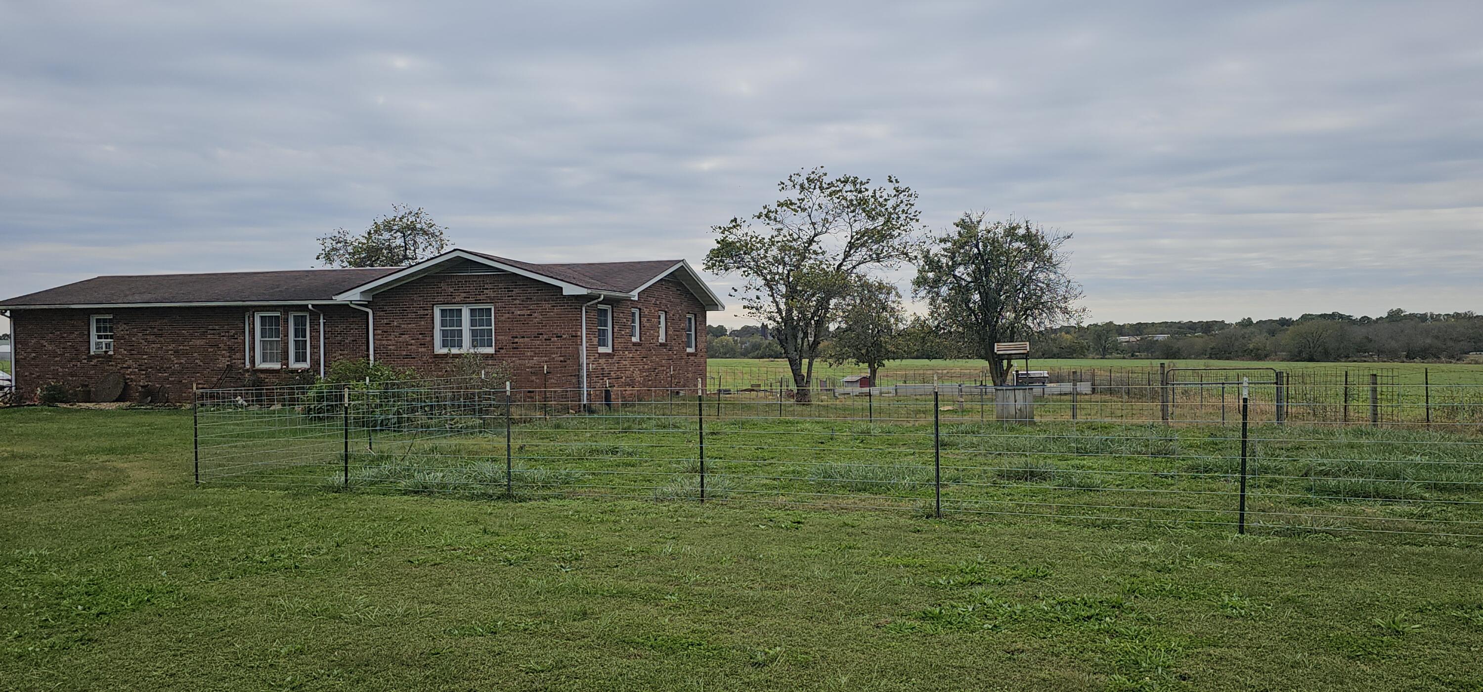 6604 County Road 8240 Property Photo 23