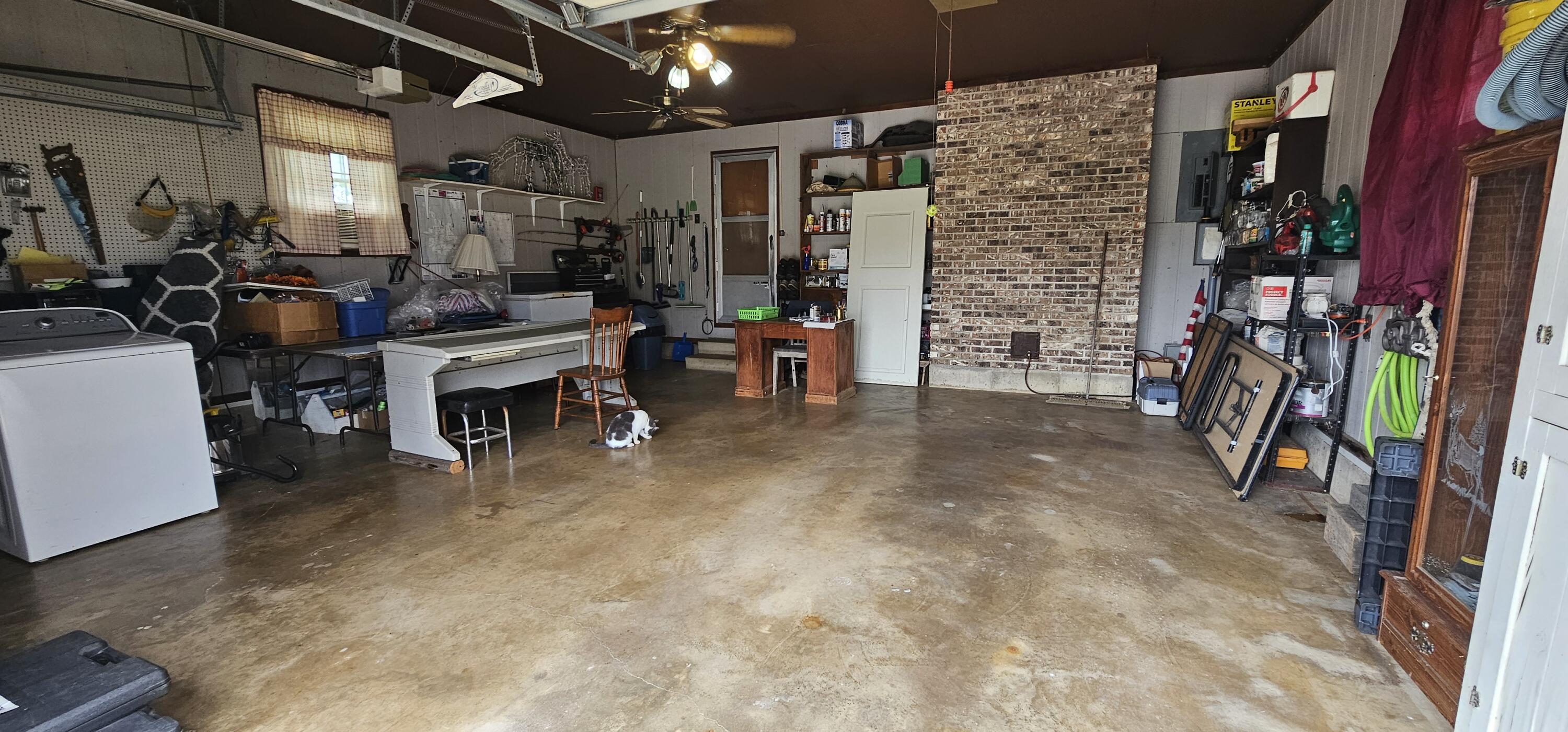 6604 County Road 8240 Property Photo 24