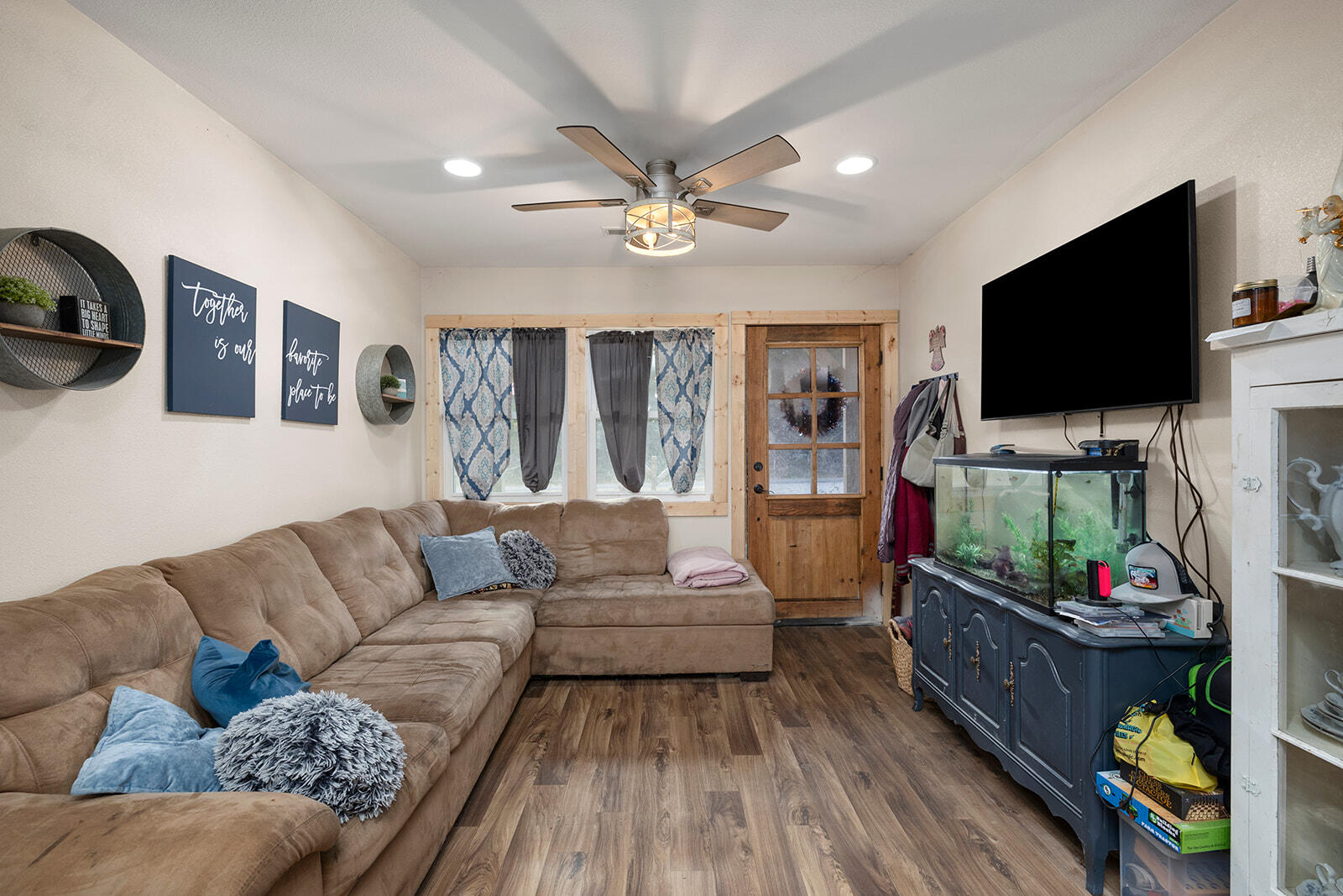 1351 Highway K Property Photo 9