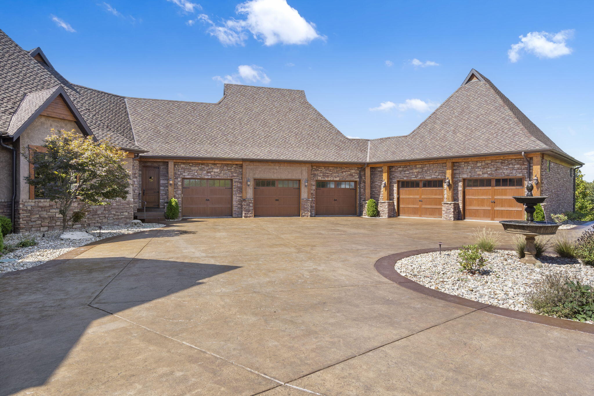 469 Valley Creek Road Property Photo 3