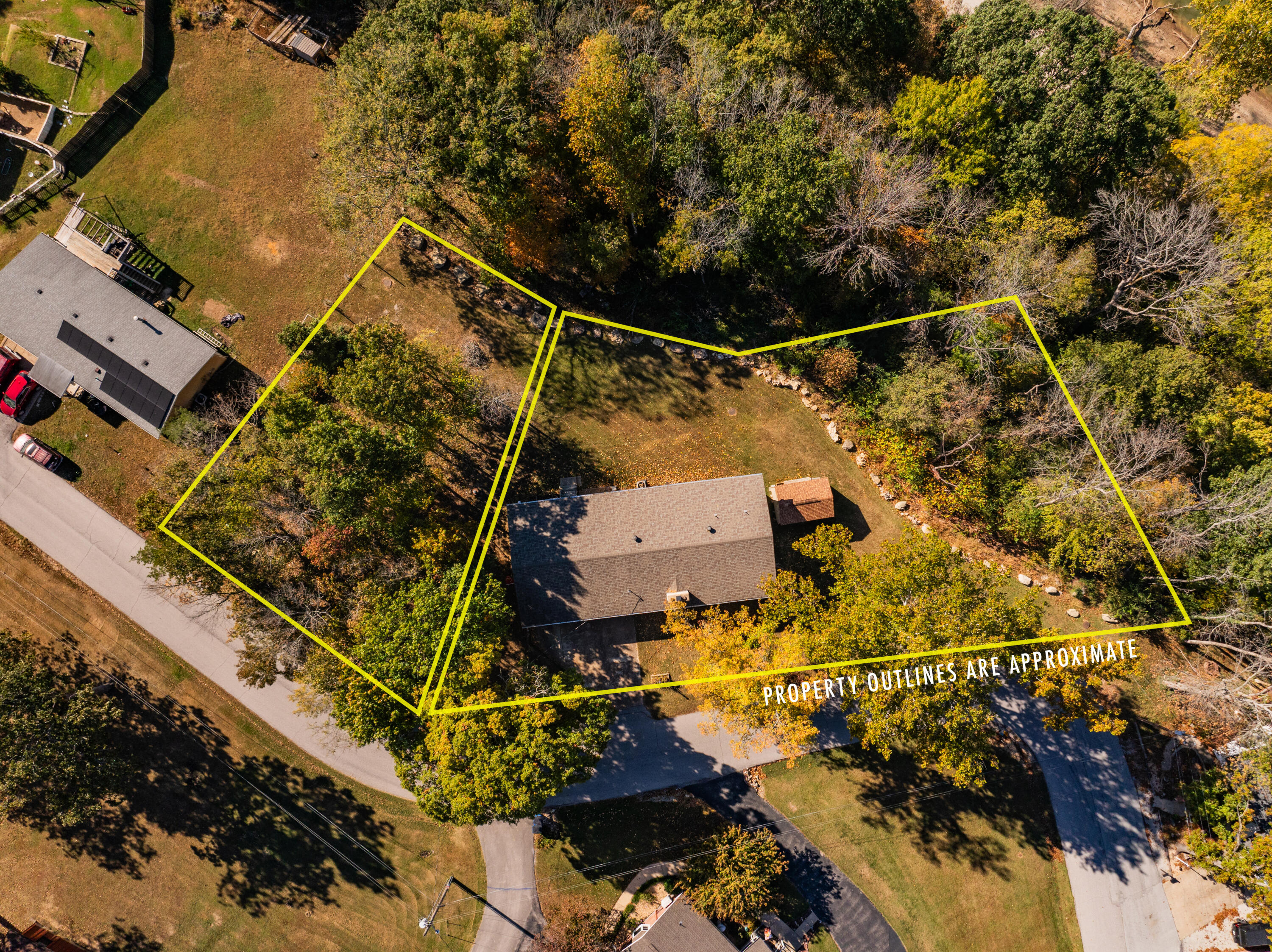 859 Wayland Drive Property Photo 3