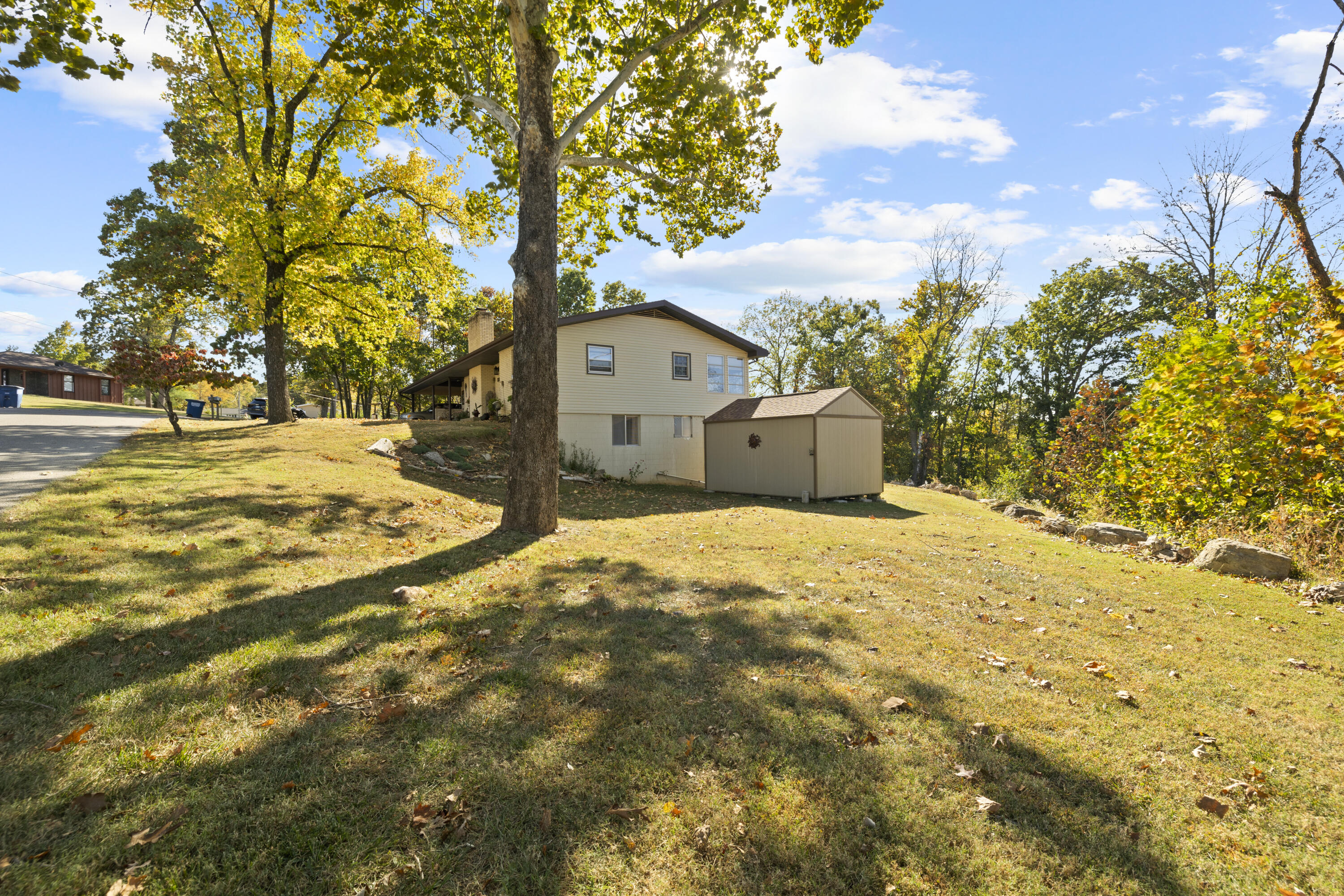 859 Wayland Drive Property Photo 34