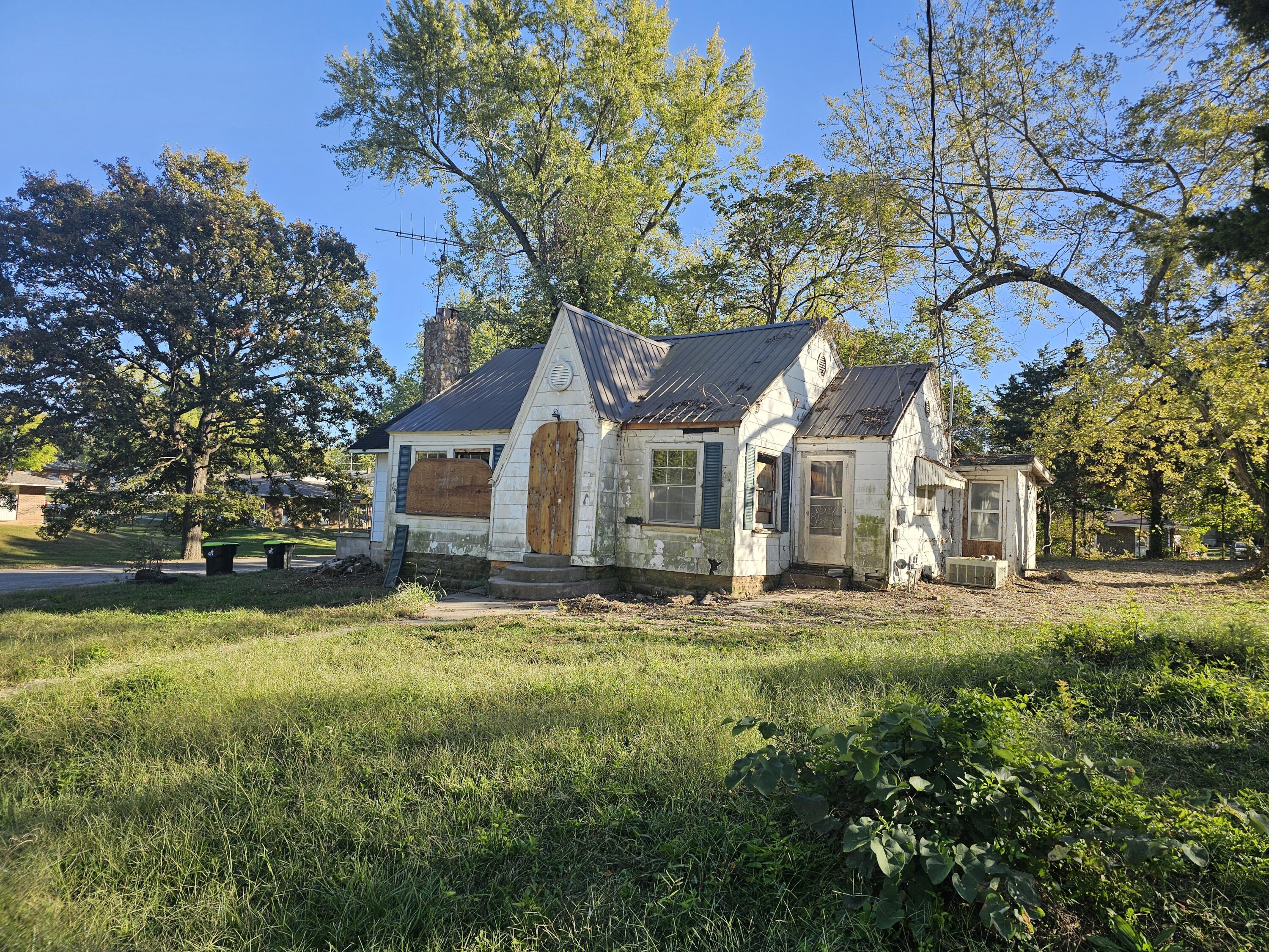 204 East Olive Street Property Photo 2