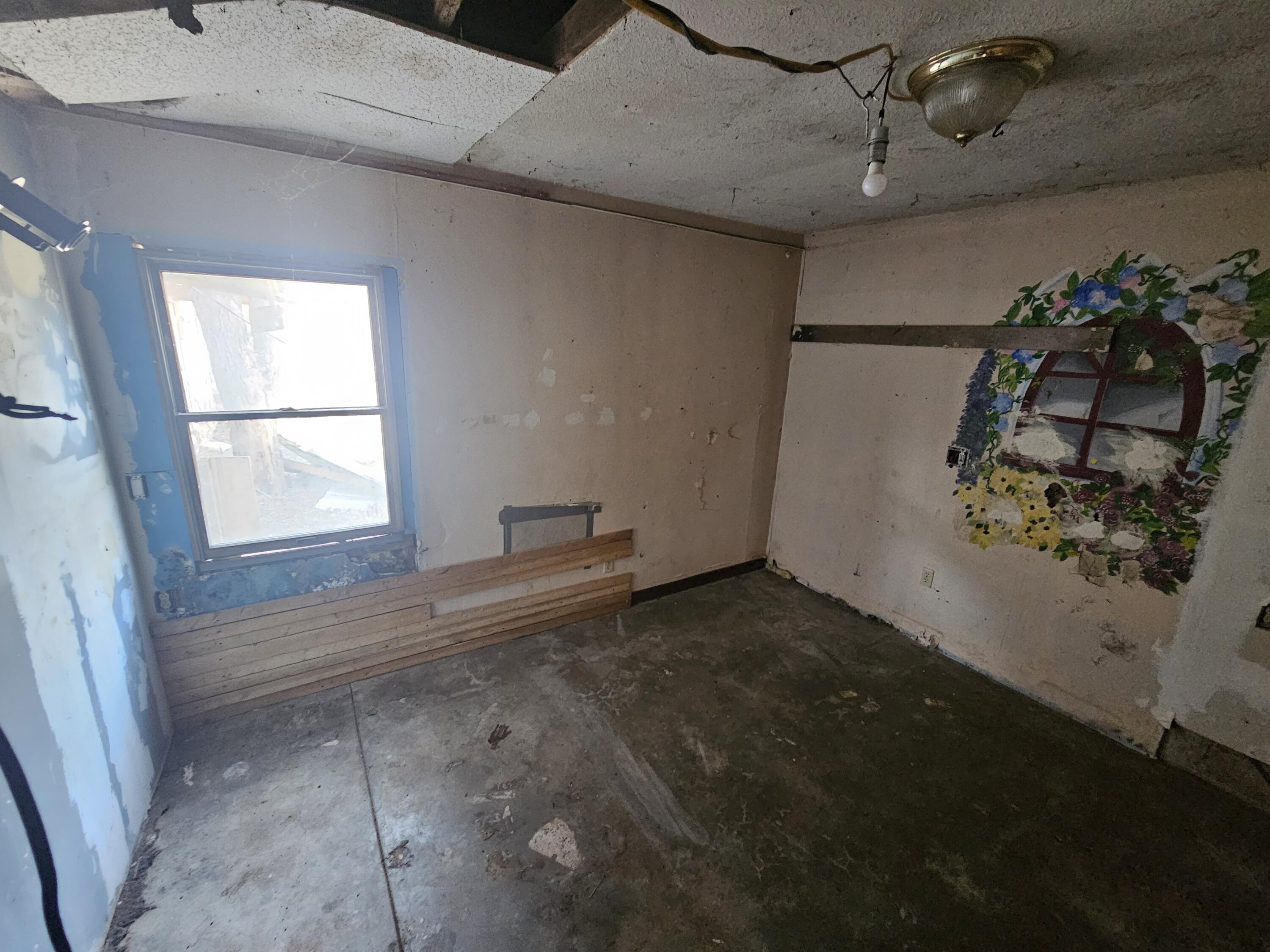 204 East Olive Street Property Photo 10