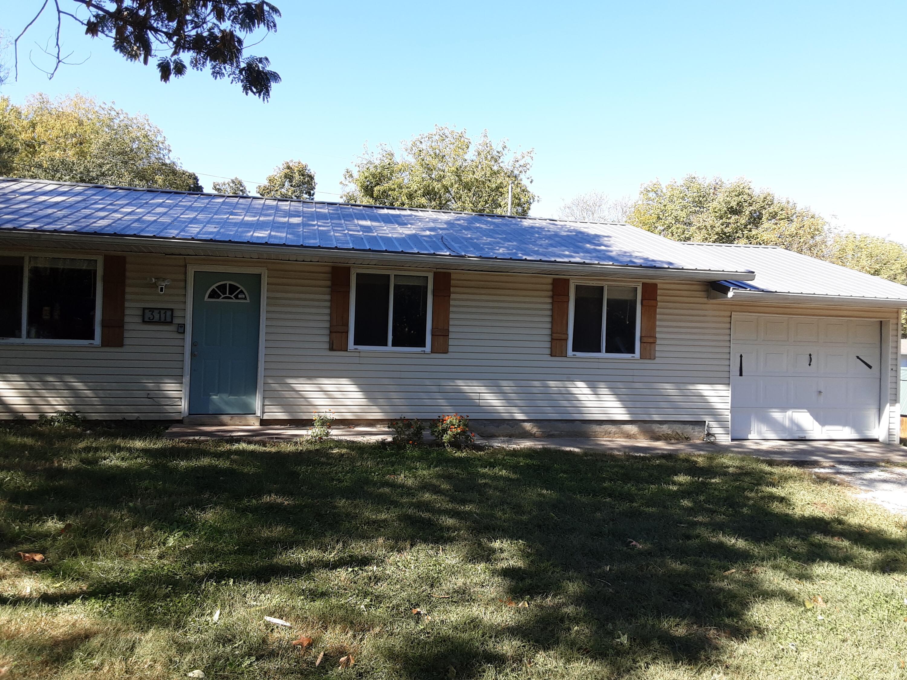 311 South Brown Street Property Photo 1