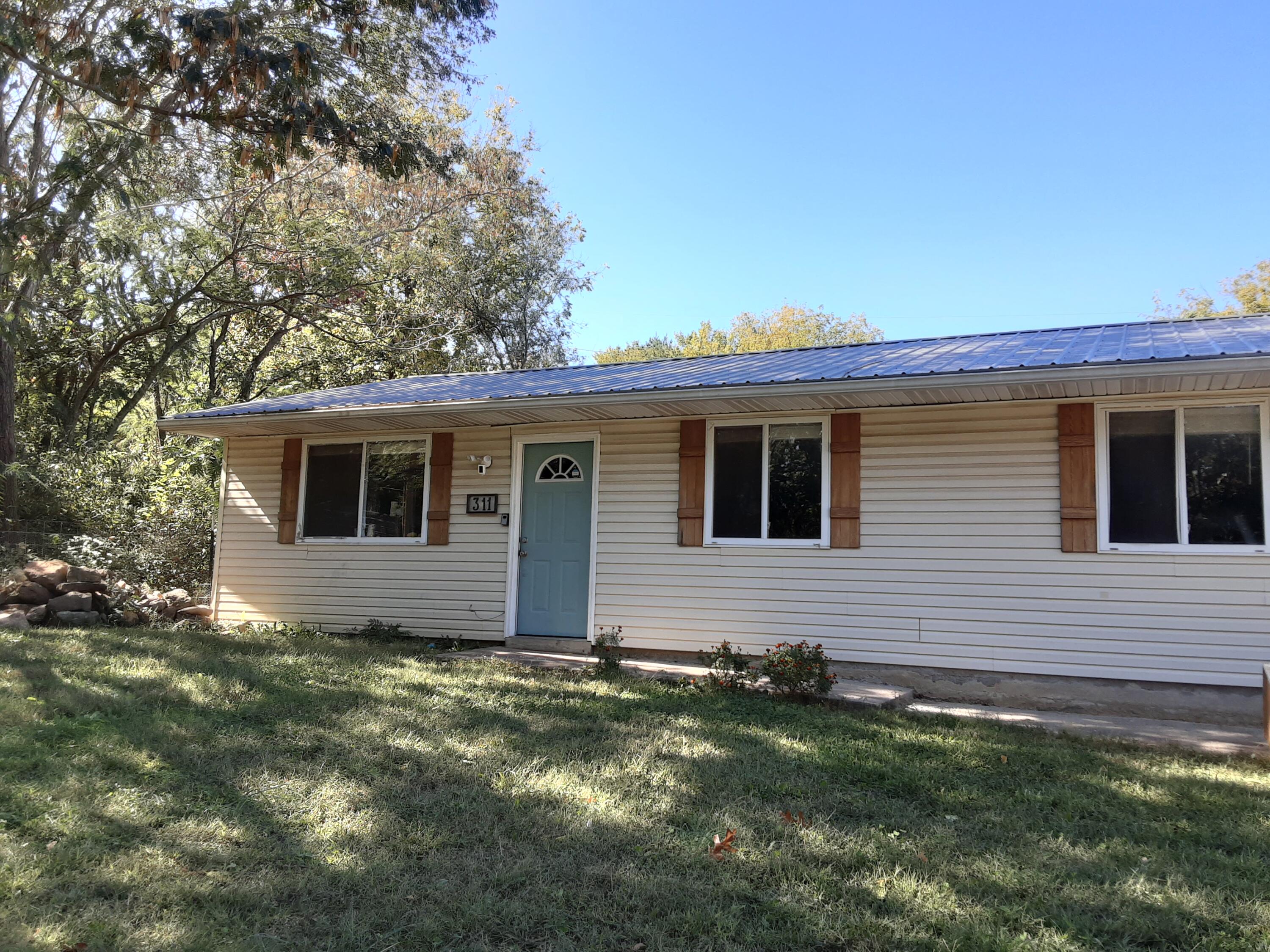 311 South Brown Street Property Photo 2