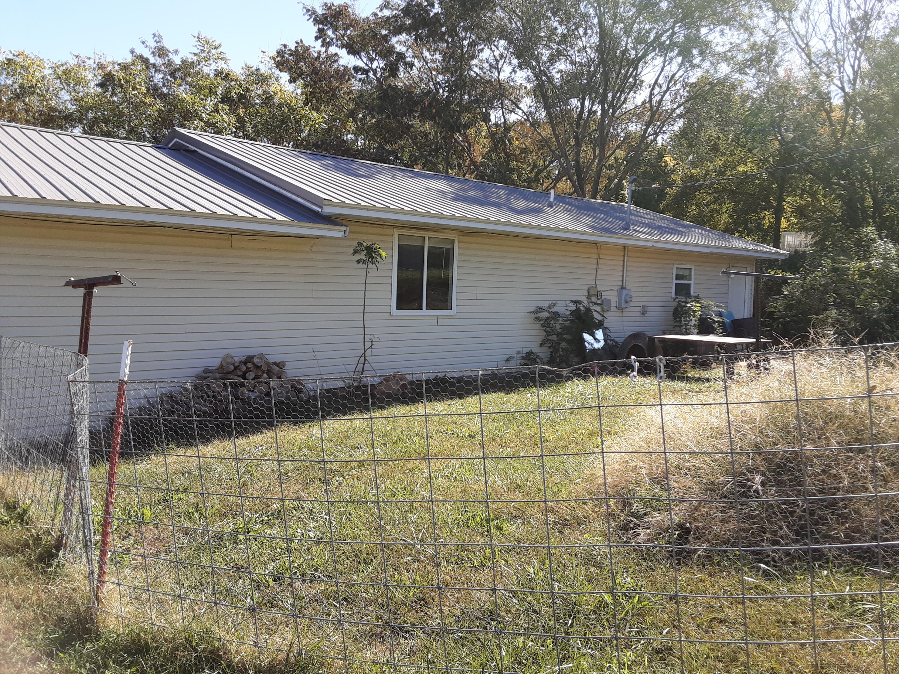 311 South Brown Street Property Photo 5