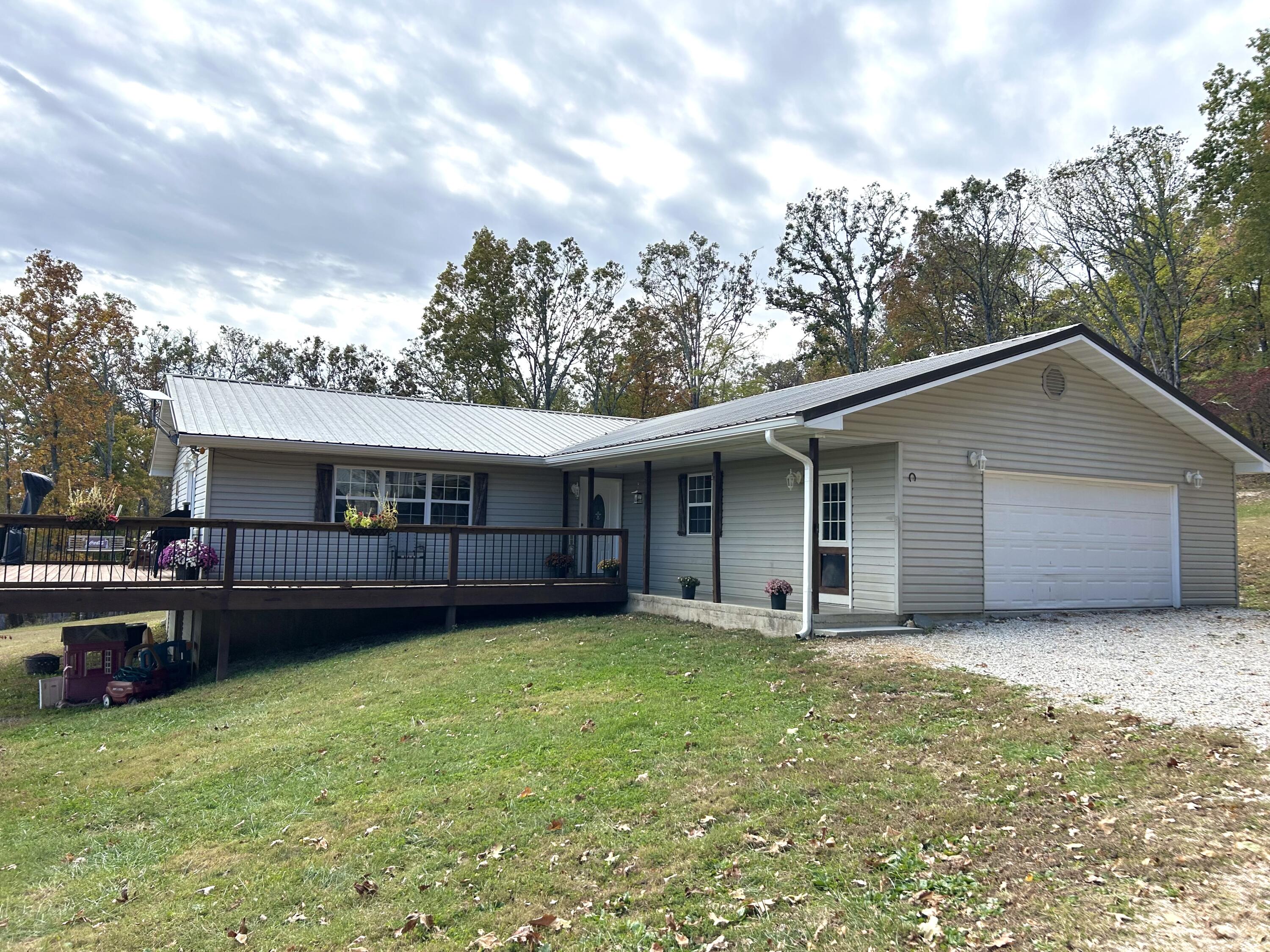610 Mining Land Drive Property Photo 1