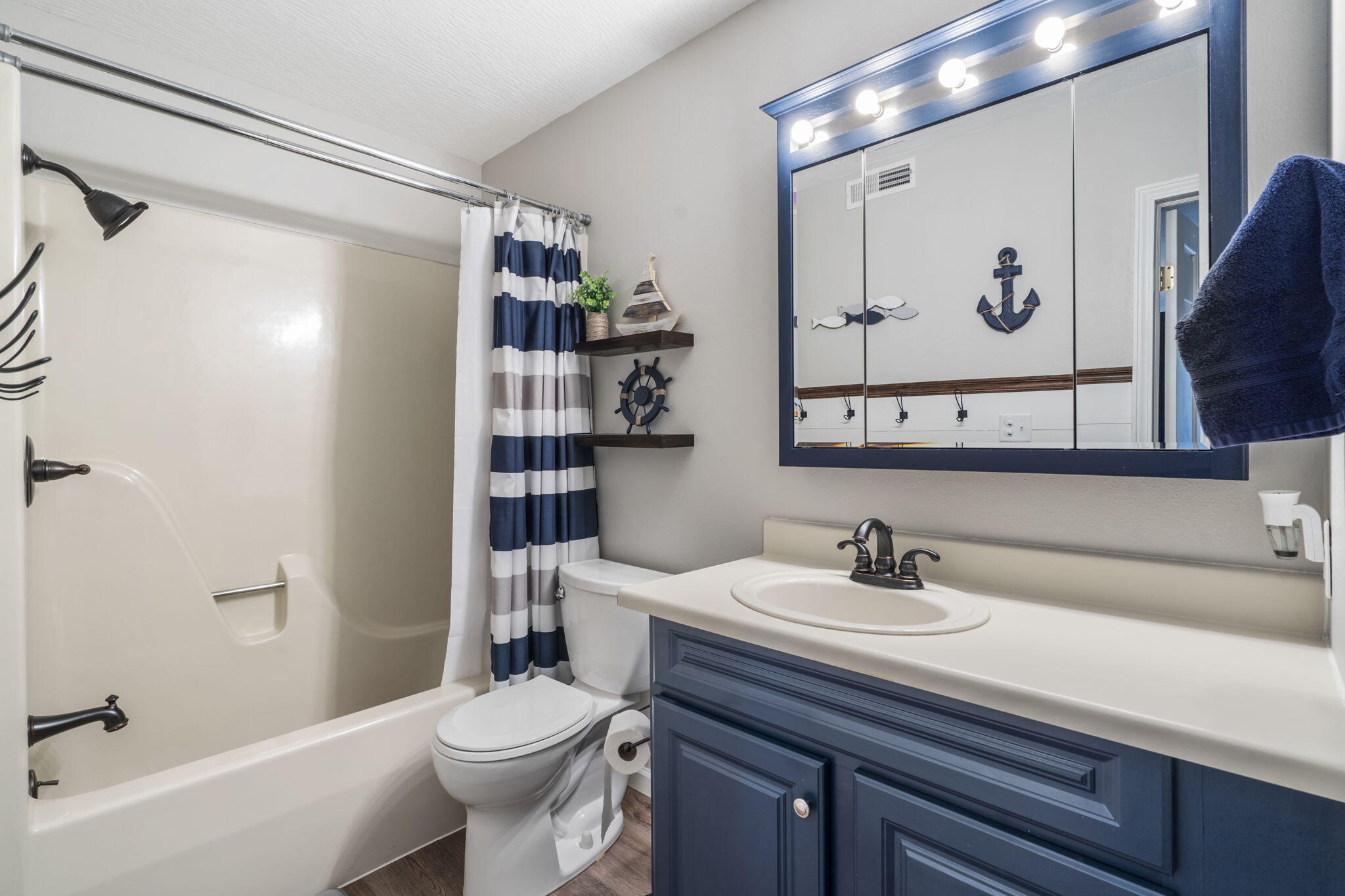 272 Valencia Road Property Photo 15