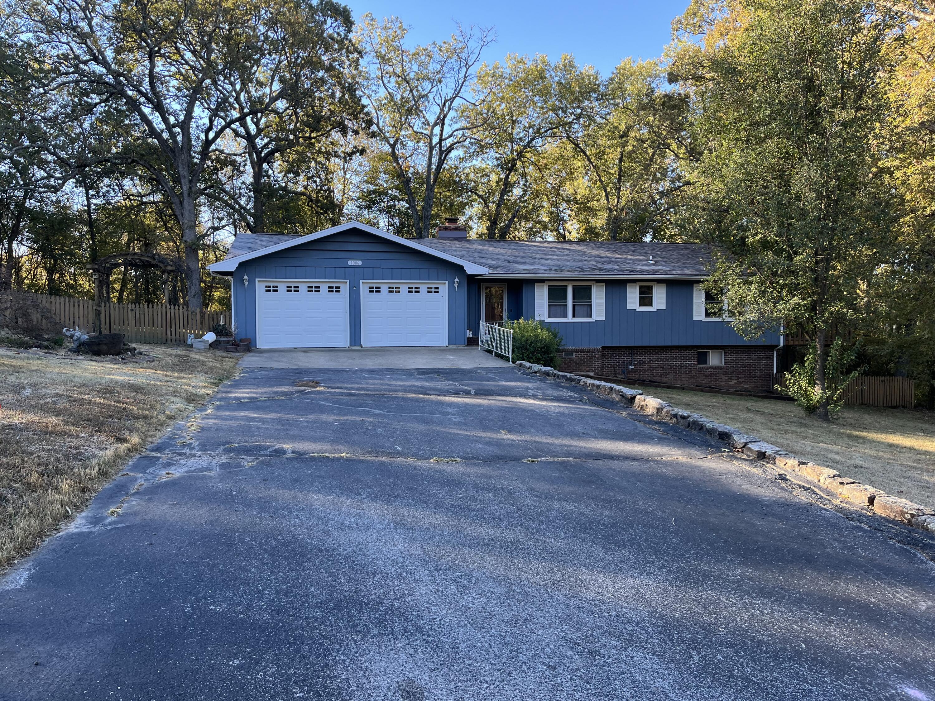 1006 Chinquapin Street Property Photo 3