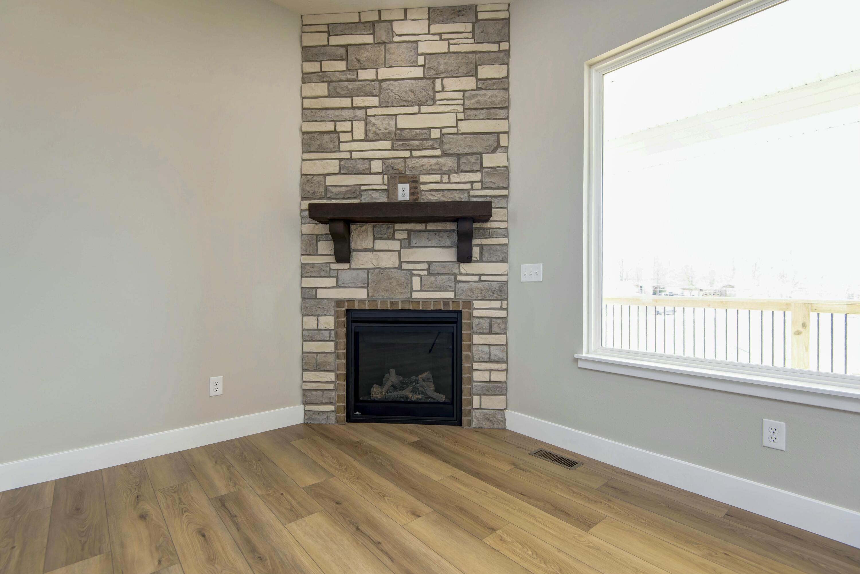 4225 South Hollow Branch Way Property Photo 9