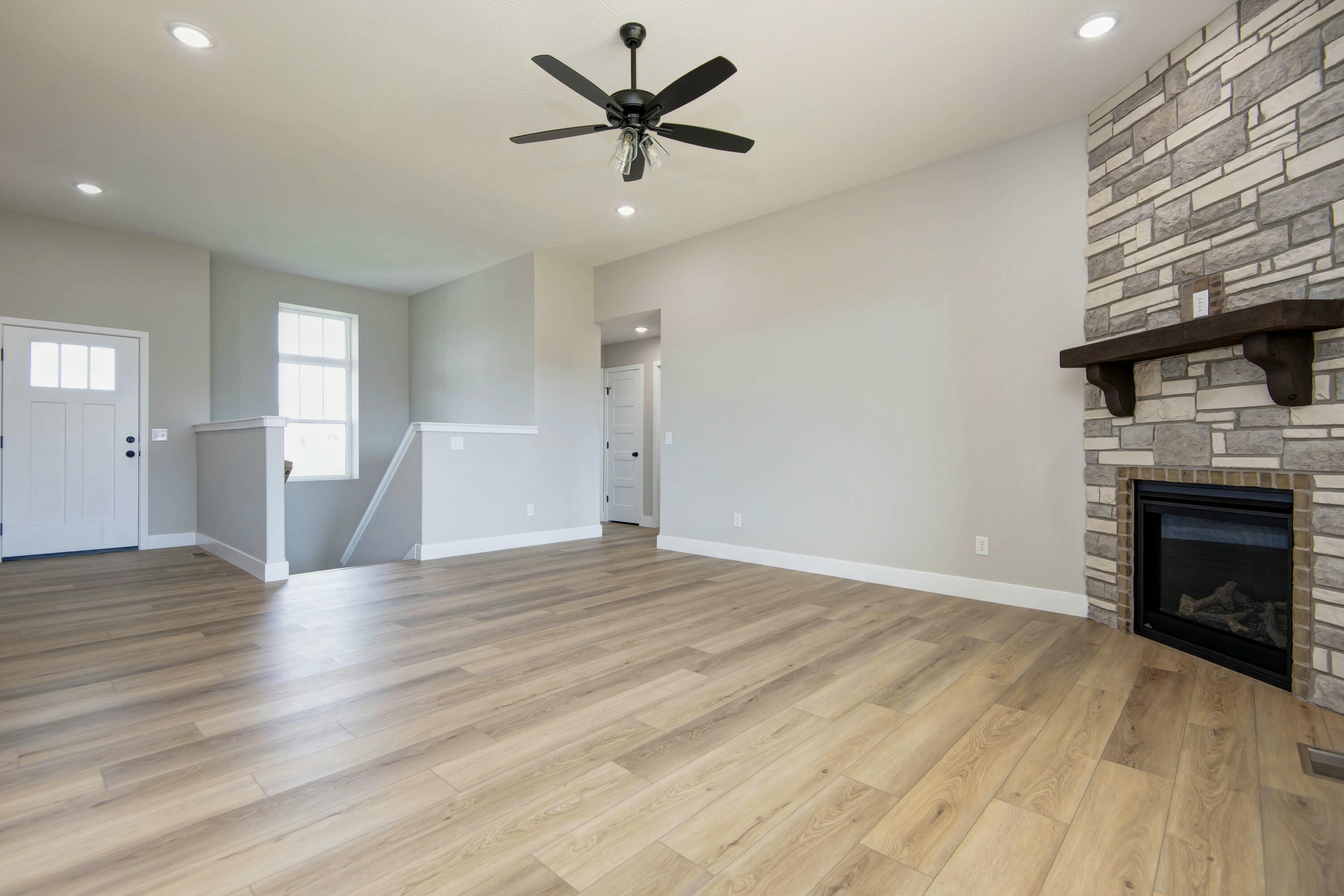 4225 South Hollow Branch Way Property Photo 10