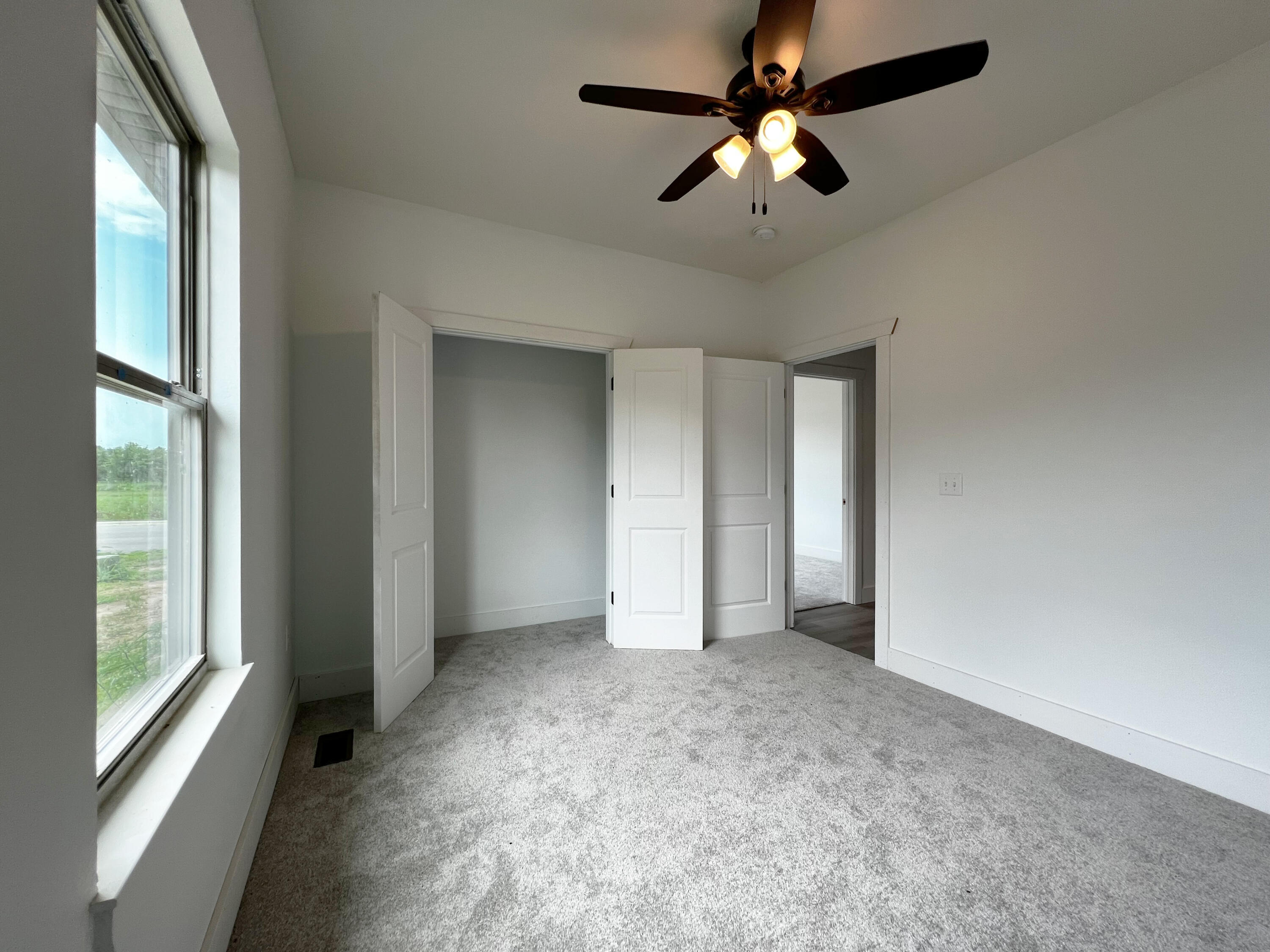 650 East Vivian Street Property Photo 24