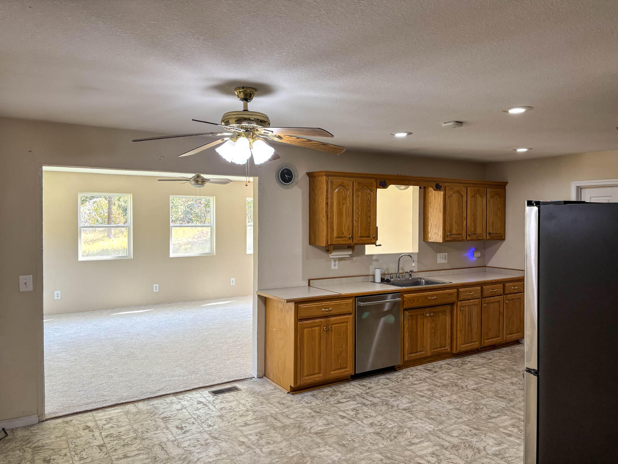 221 Beachwood Street Property Photo 6