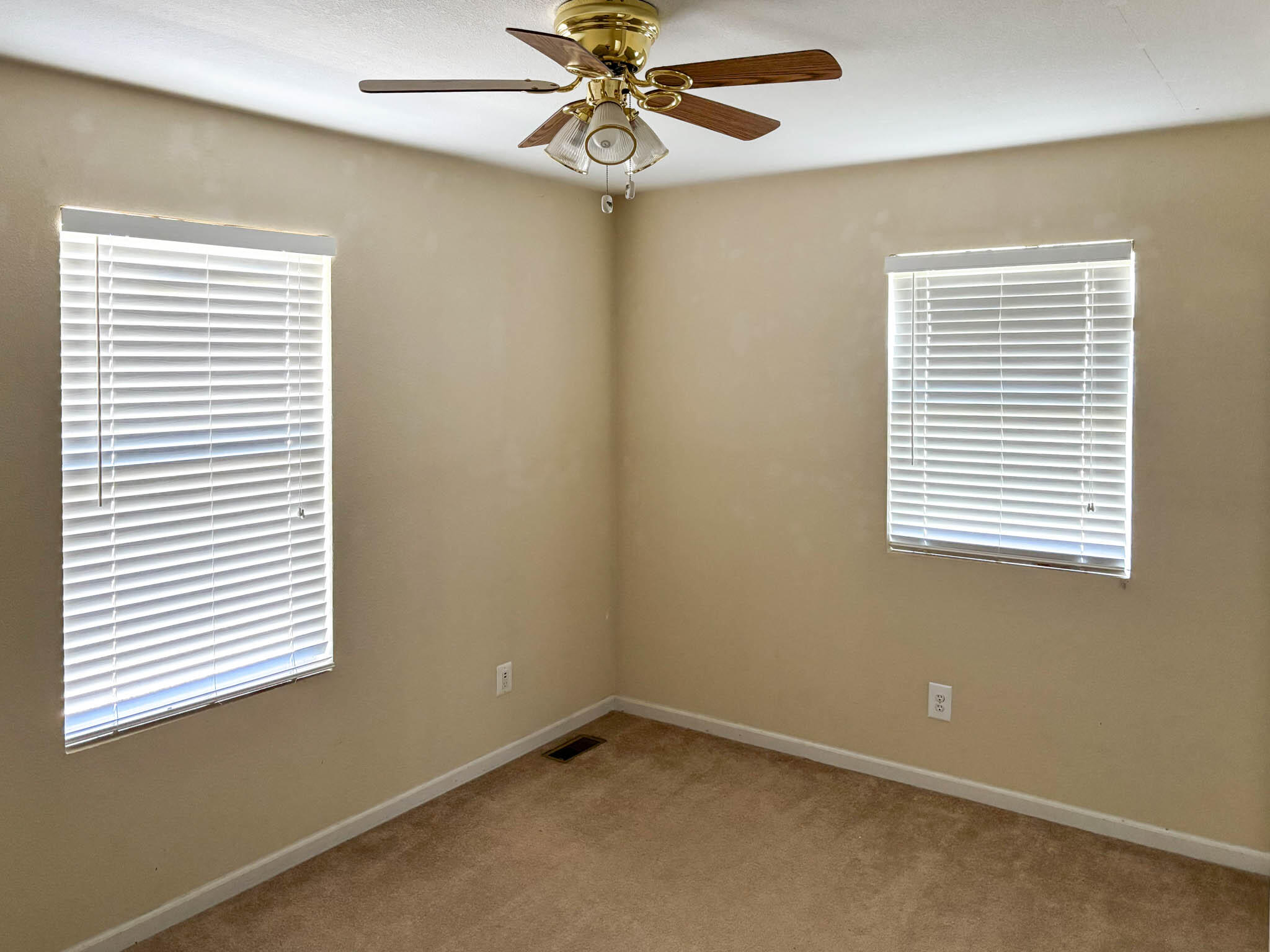 221 Beachwood Street Property Photo 13
