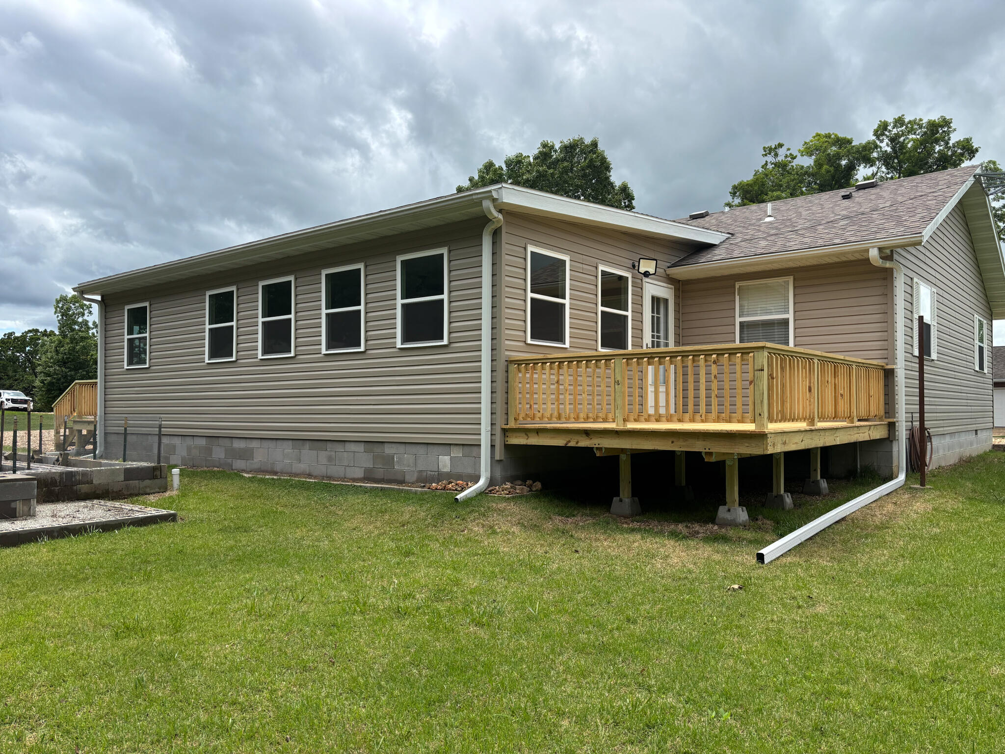 221 Beachwood Street Property Photo 23