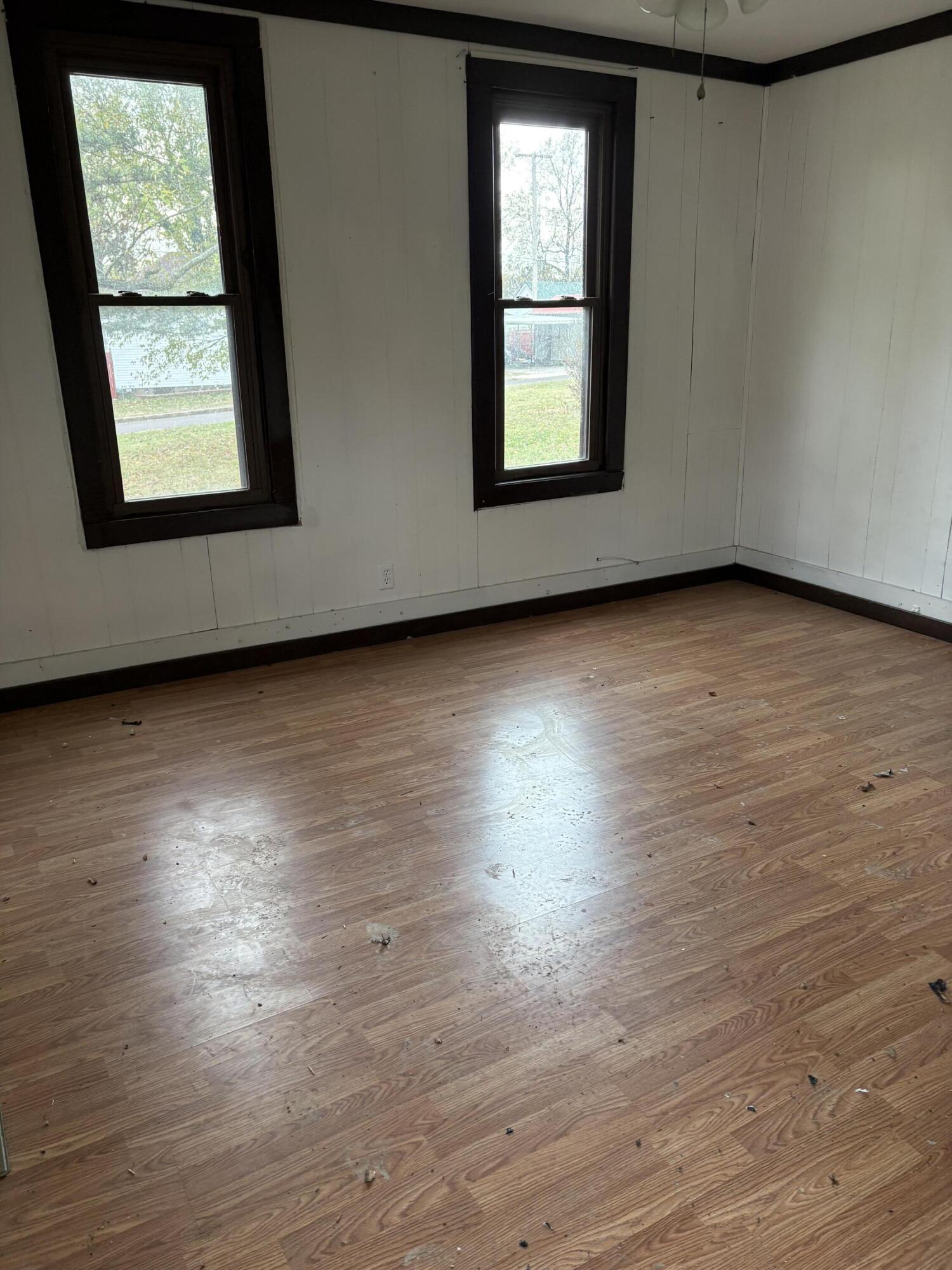 108 East County Street Property Photo 8