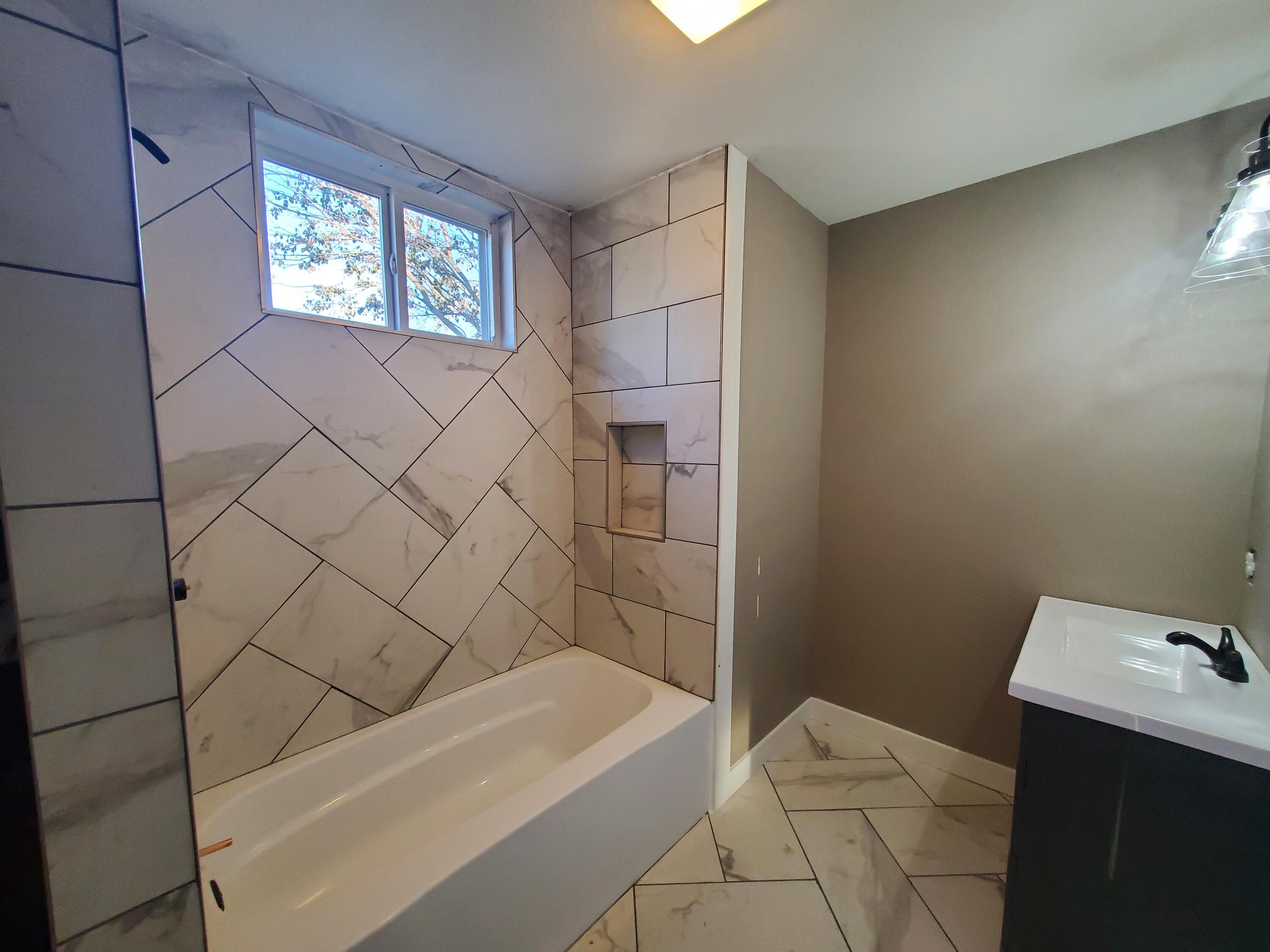 813 West Chestnut St Street Property Photo 9