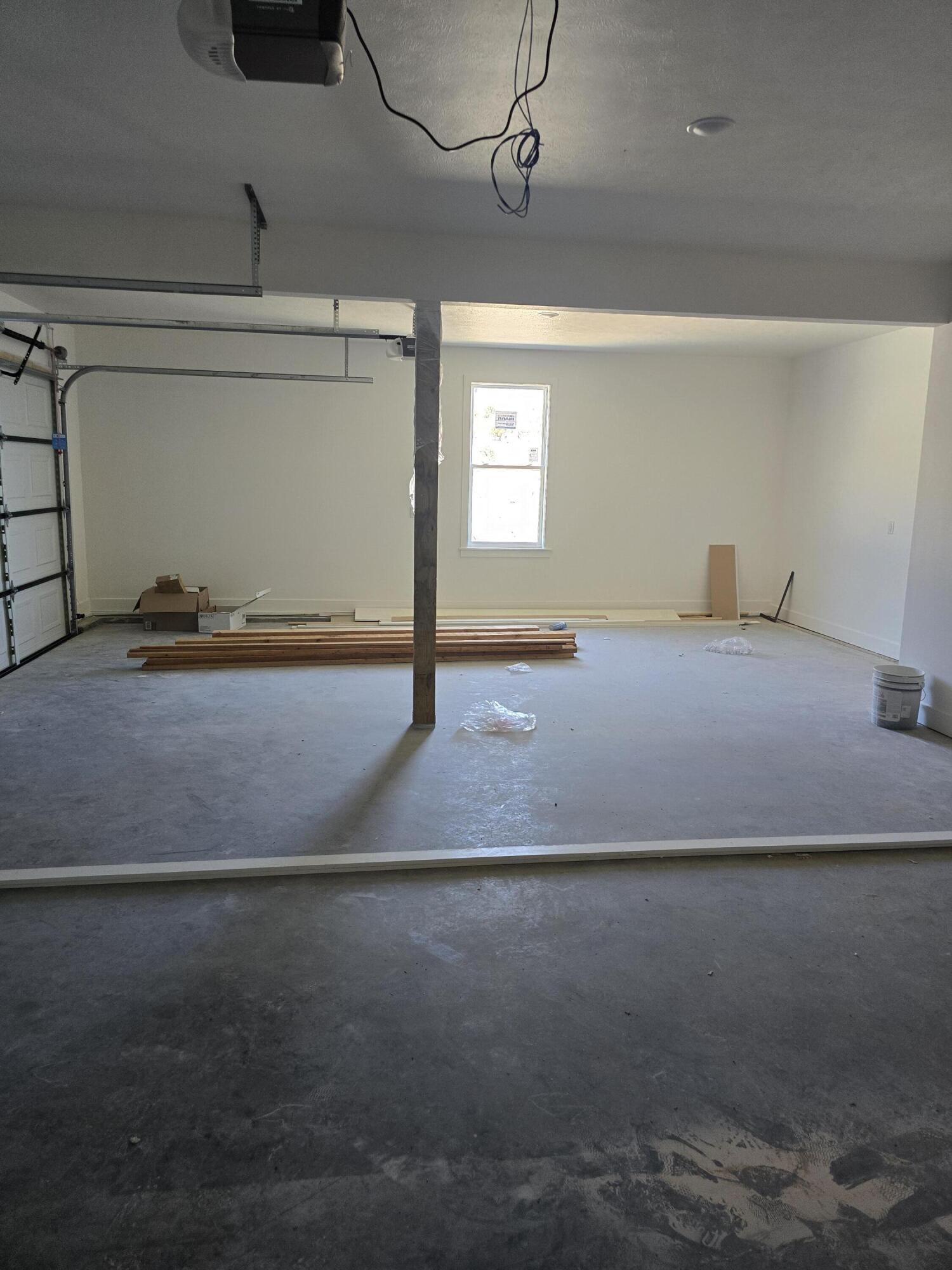 212 Weatherstone Drive Property Photo 16