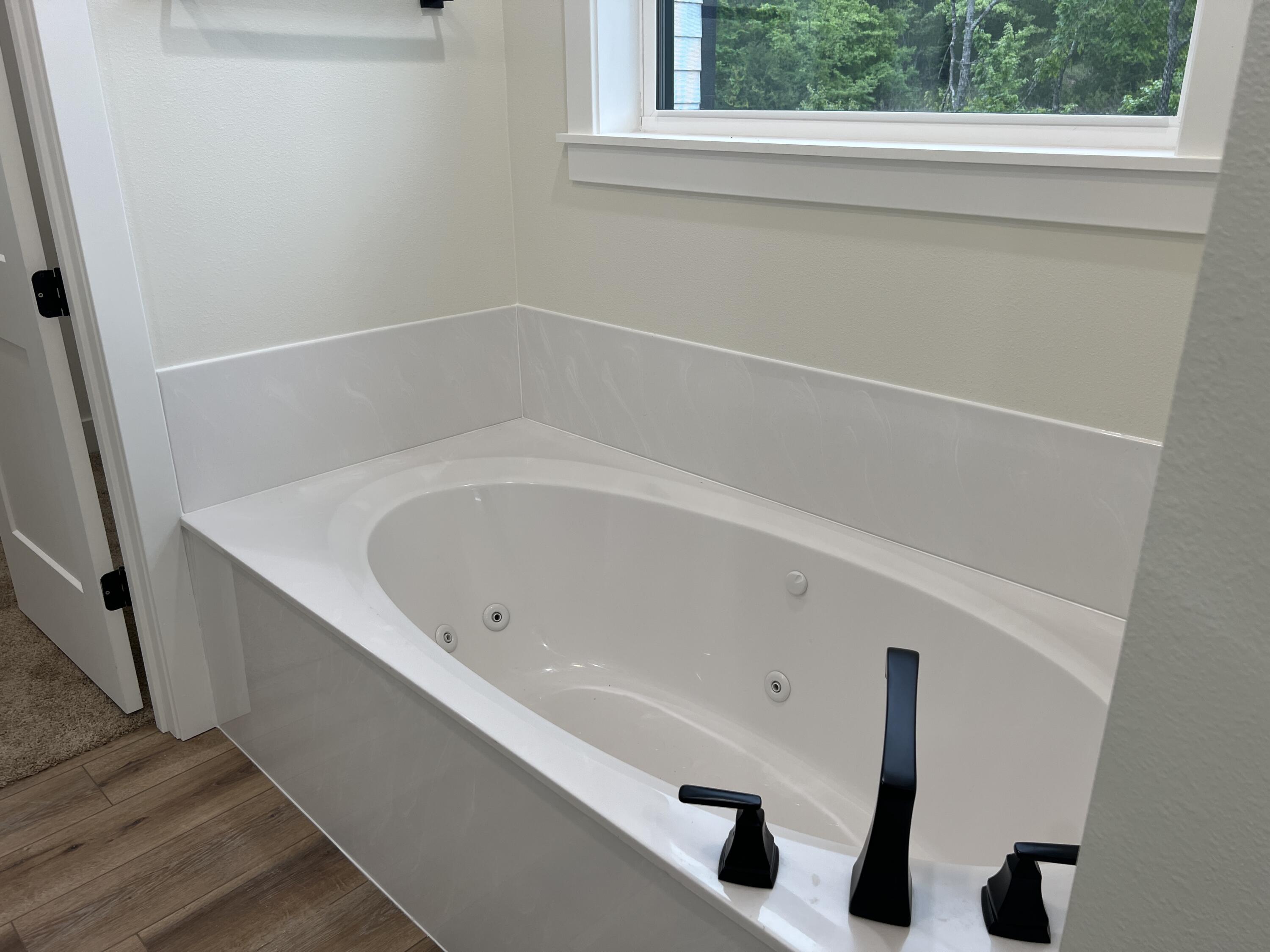 212 Weatherstone Drive Property Photo 20