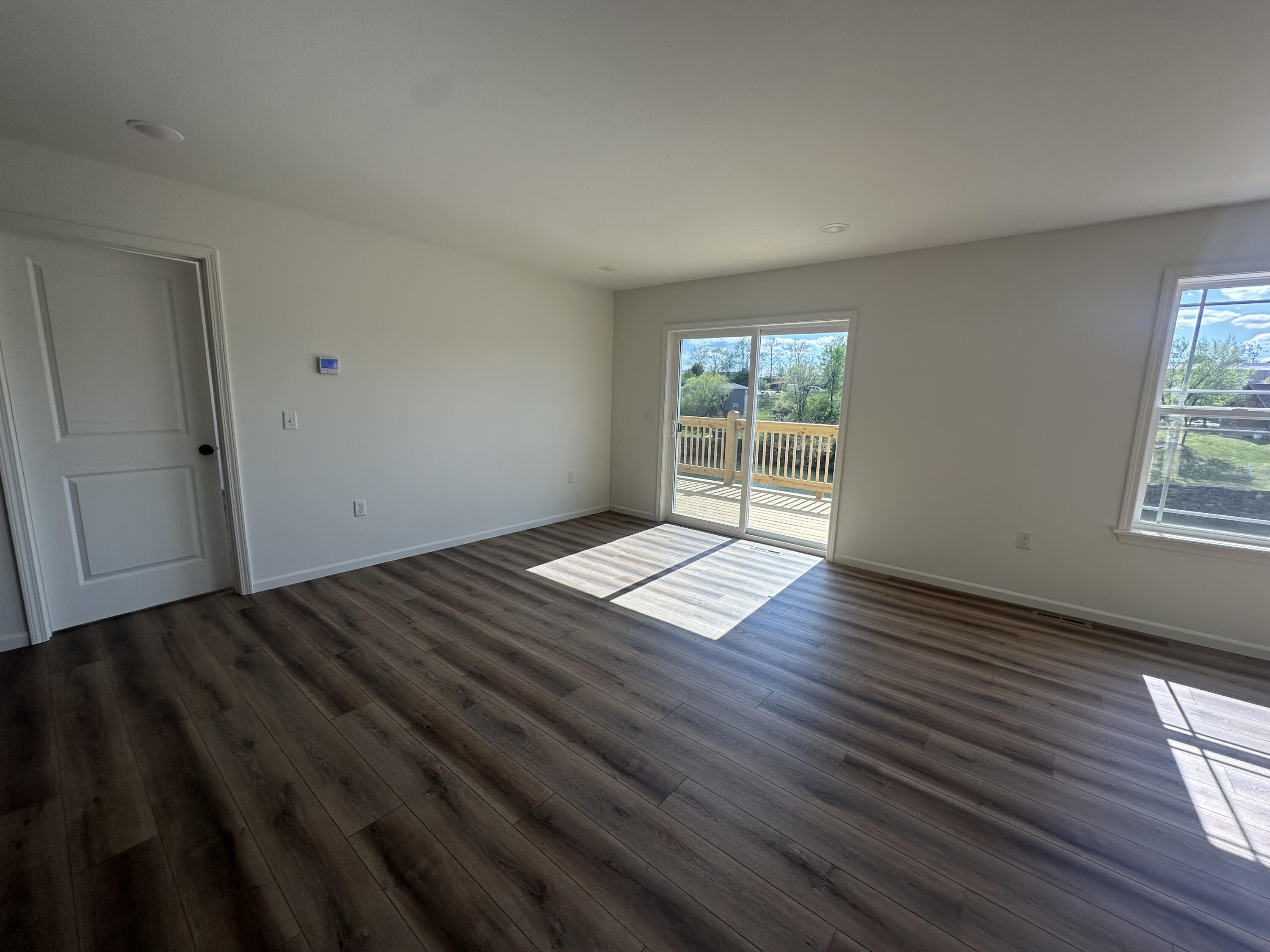 204 East Sunset Cove Property Photo 6