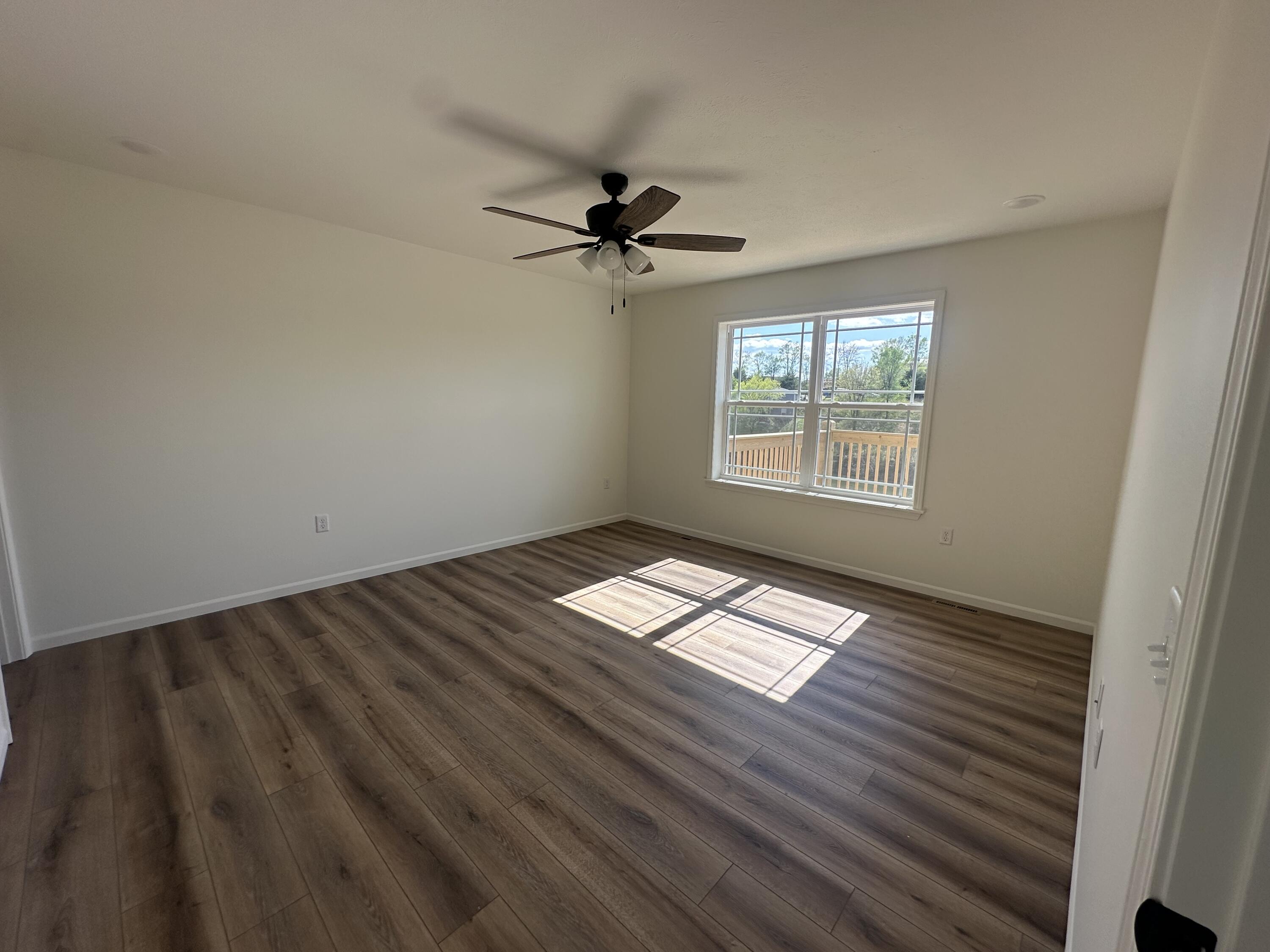 204 East Sunset Cove Property Photo 11