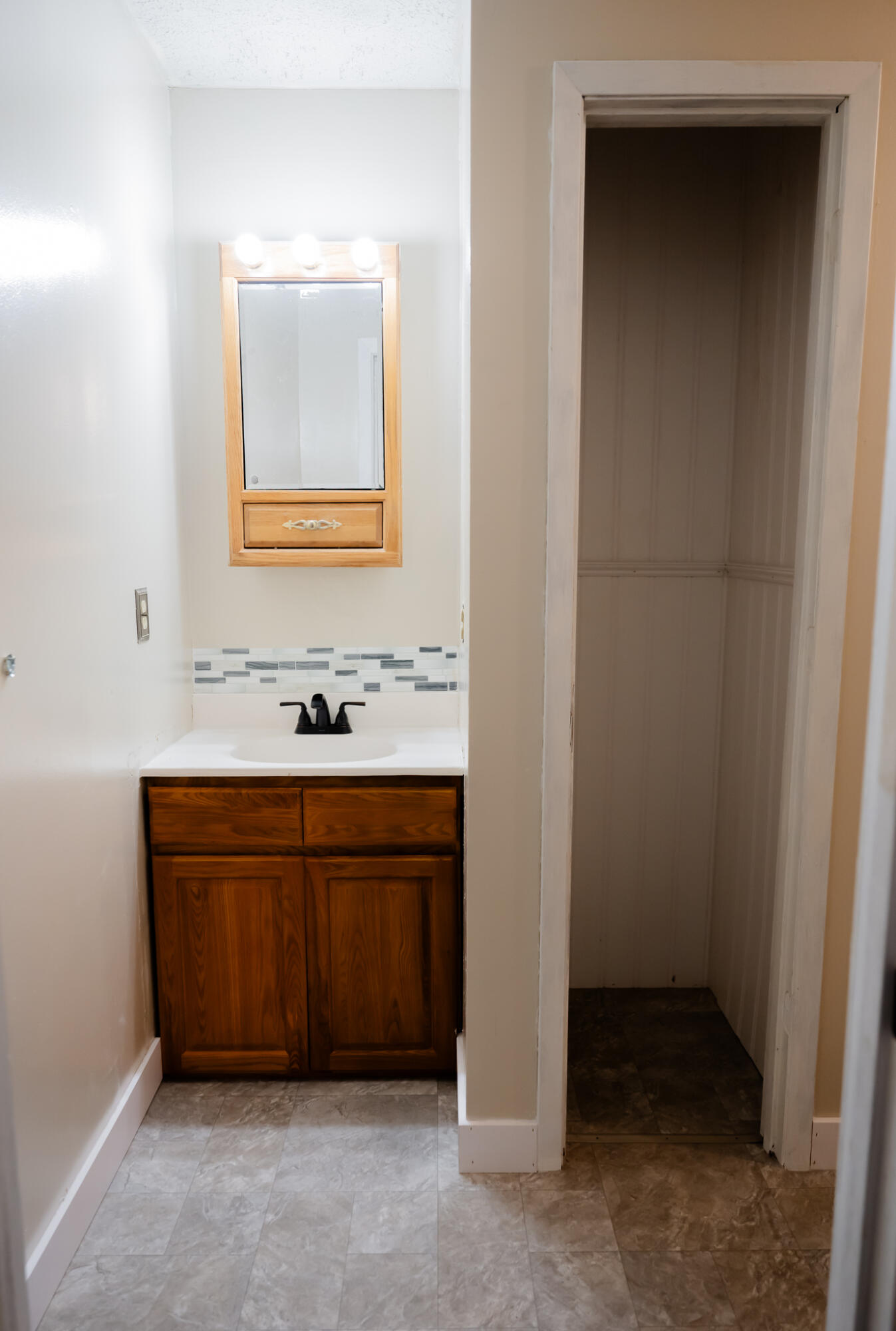 2652 South Farm Road 51 Property Photo 18