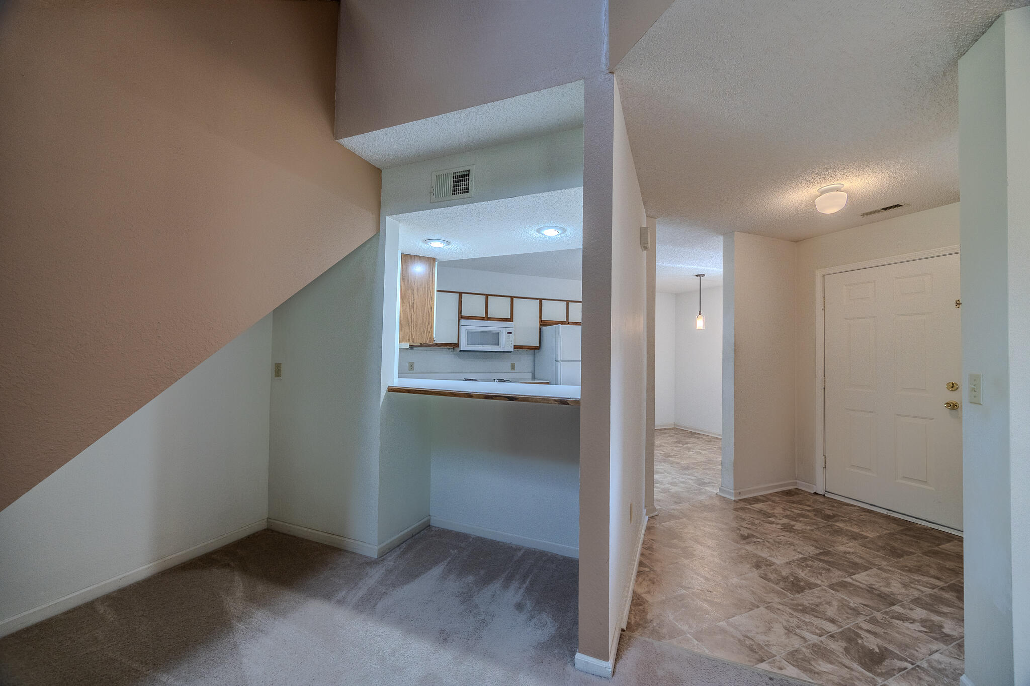 305 Wimbledon Drive Property Photo 13