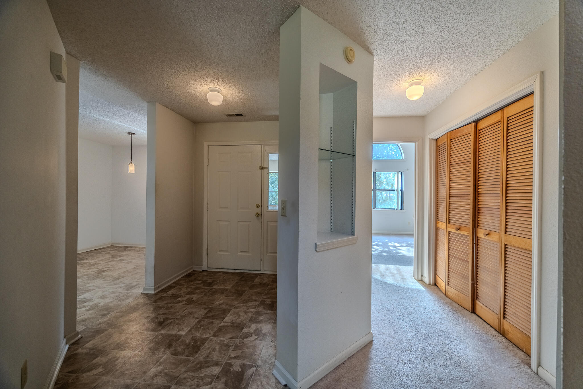 305 Wimbledon Drive Property Photo 15