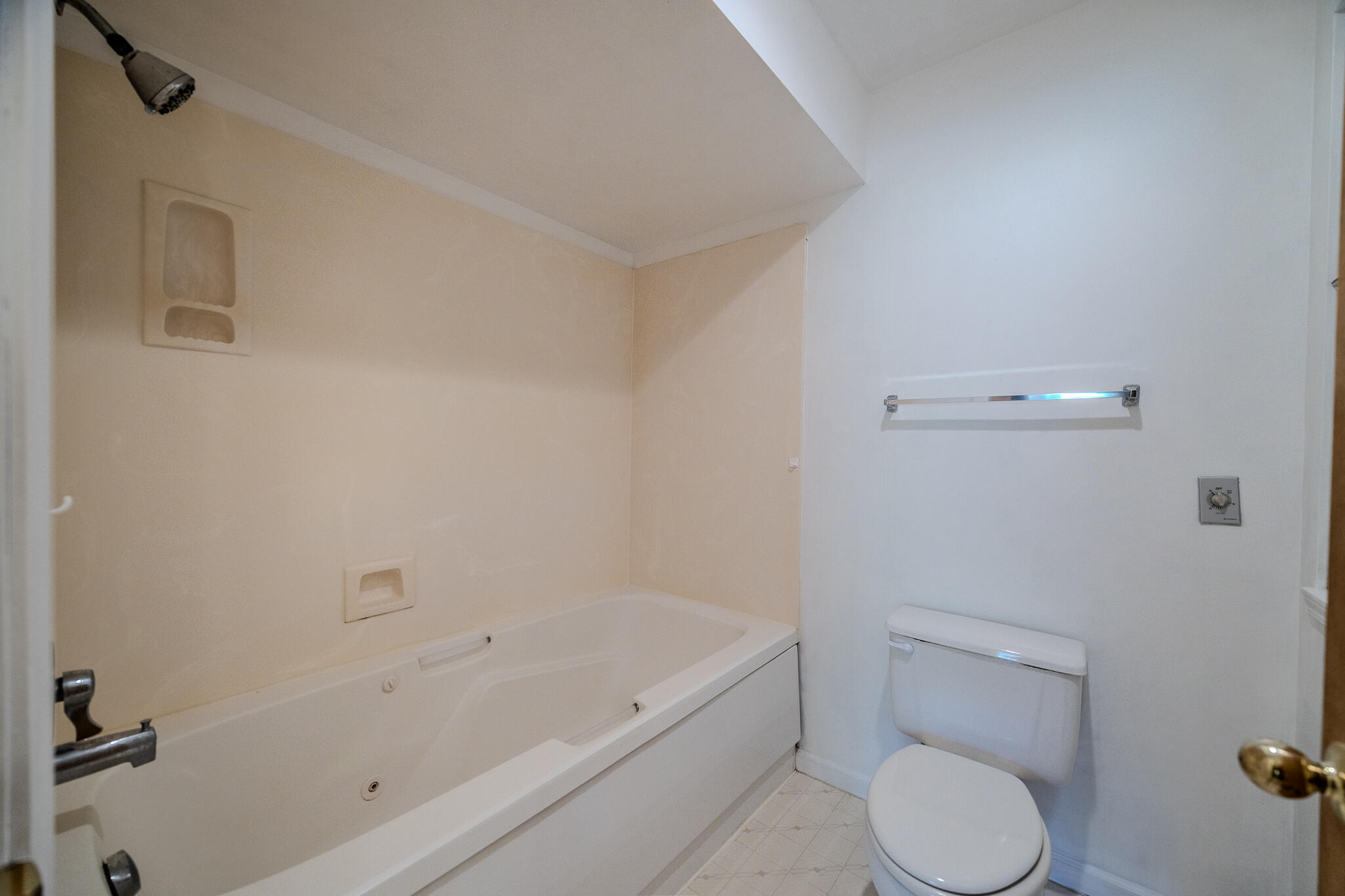 305 Wimbledon Drive Property Photo 21
