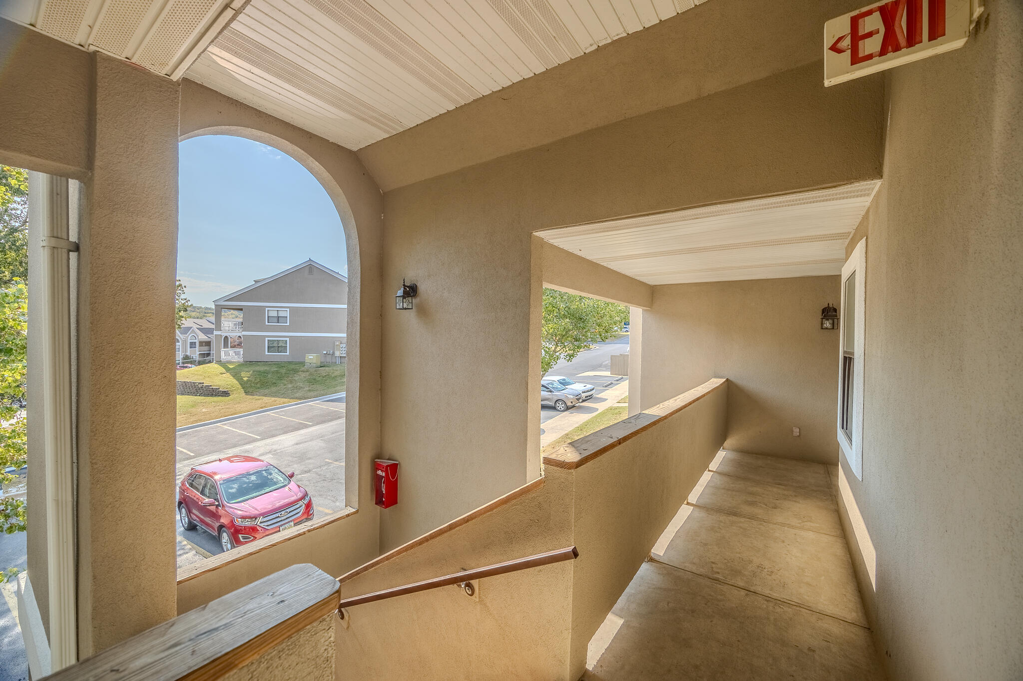 305 Wimbledon Drive Property Photo 32