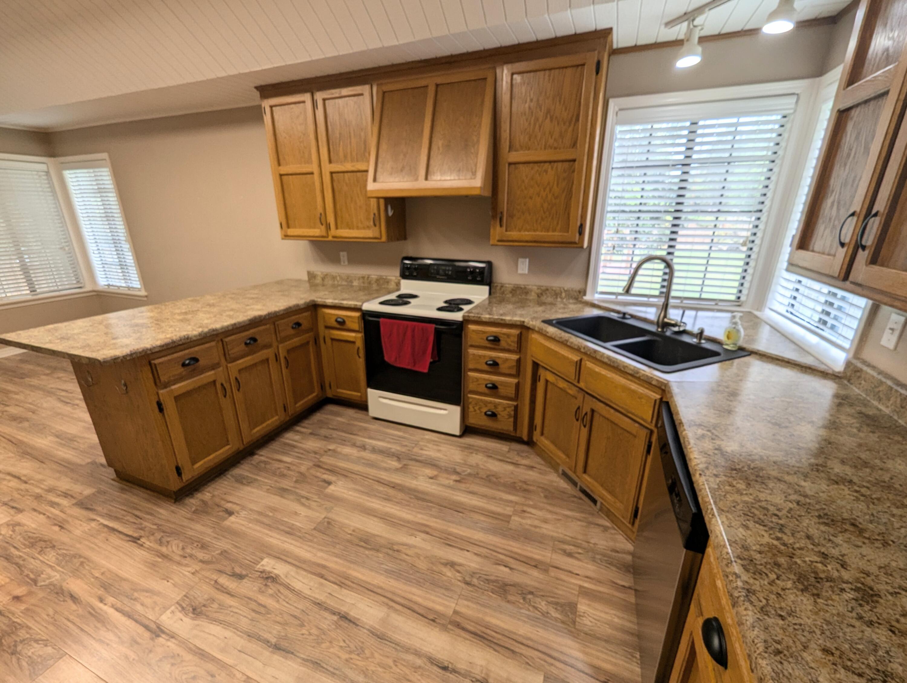 1300 West Wight Street Property Photo 6